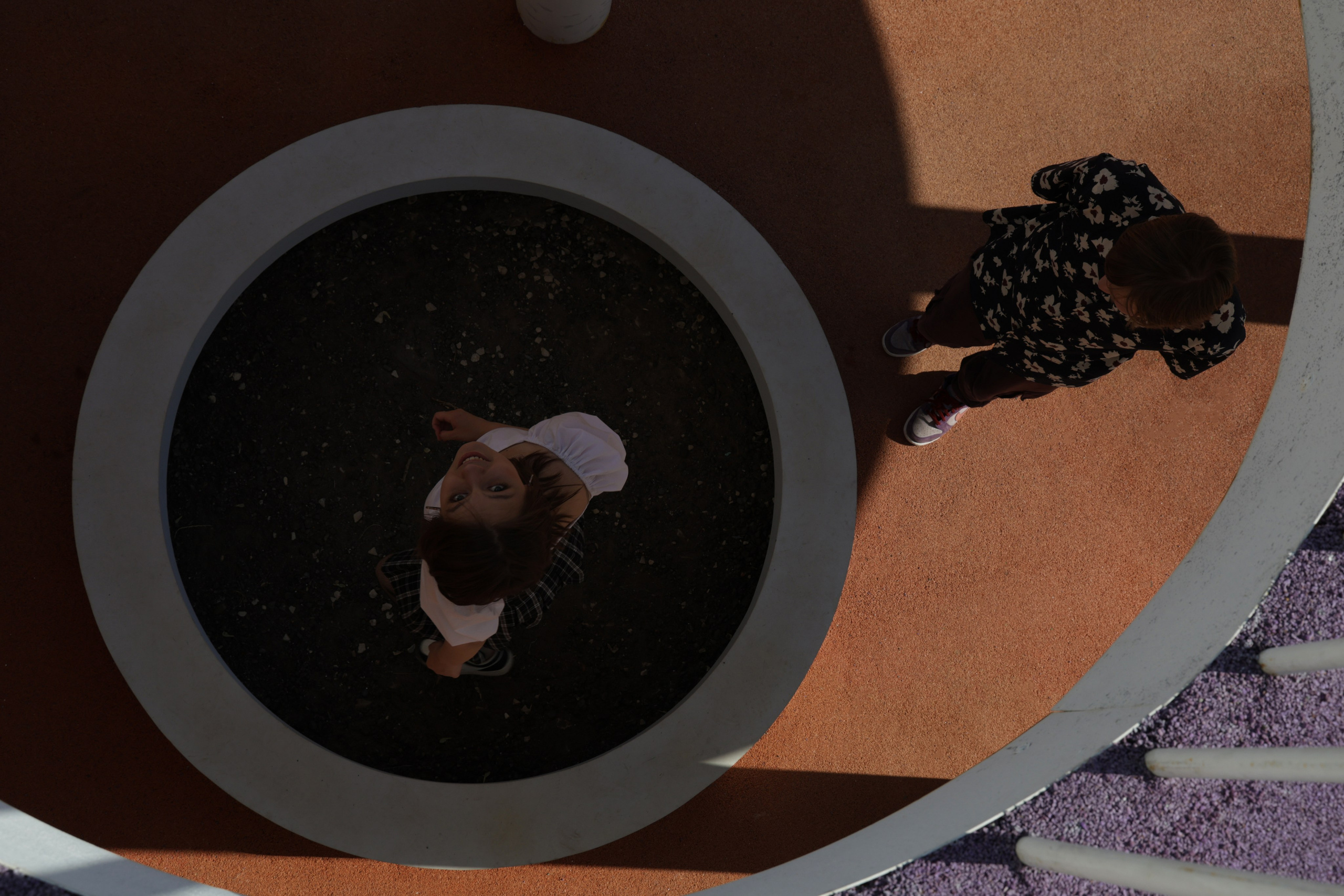 Hot chocolate in paper glass. Portrait photographer based in Toronto — Blinova Mariia