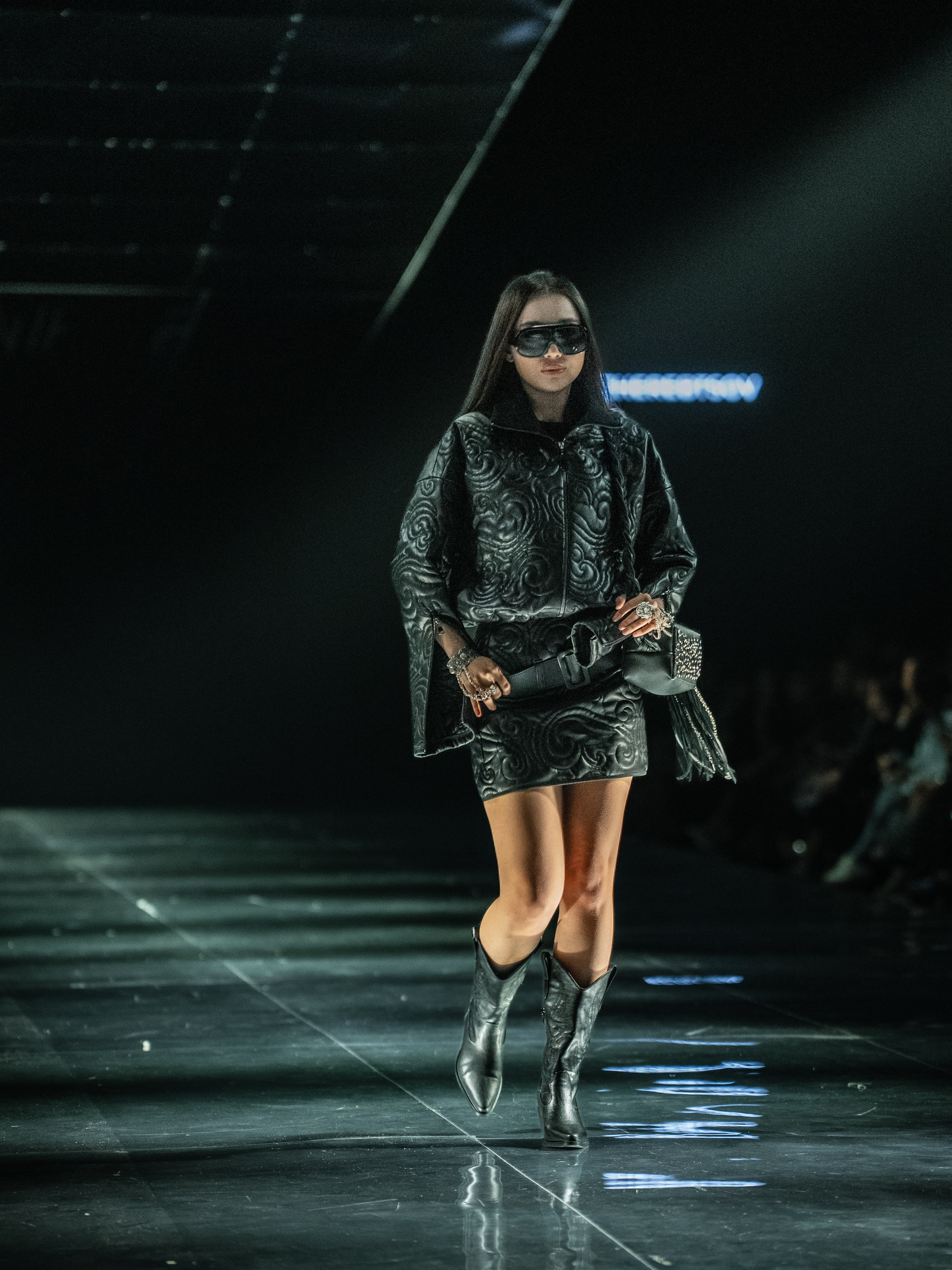 Visa Fashion Week Almaty Pre-Fall 2026 April Leonid Zherebtsov. Сайт Алматинского НЮ АРТ, будуар и фэшн фотографа Дениса Карпенко