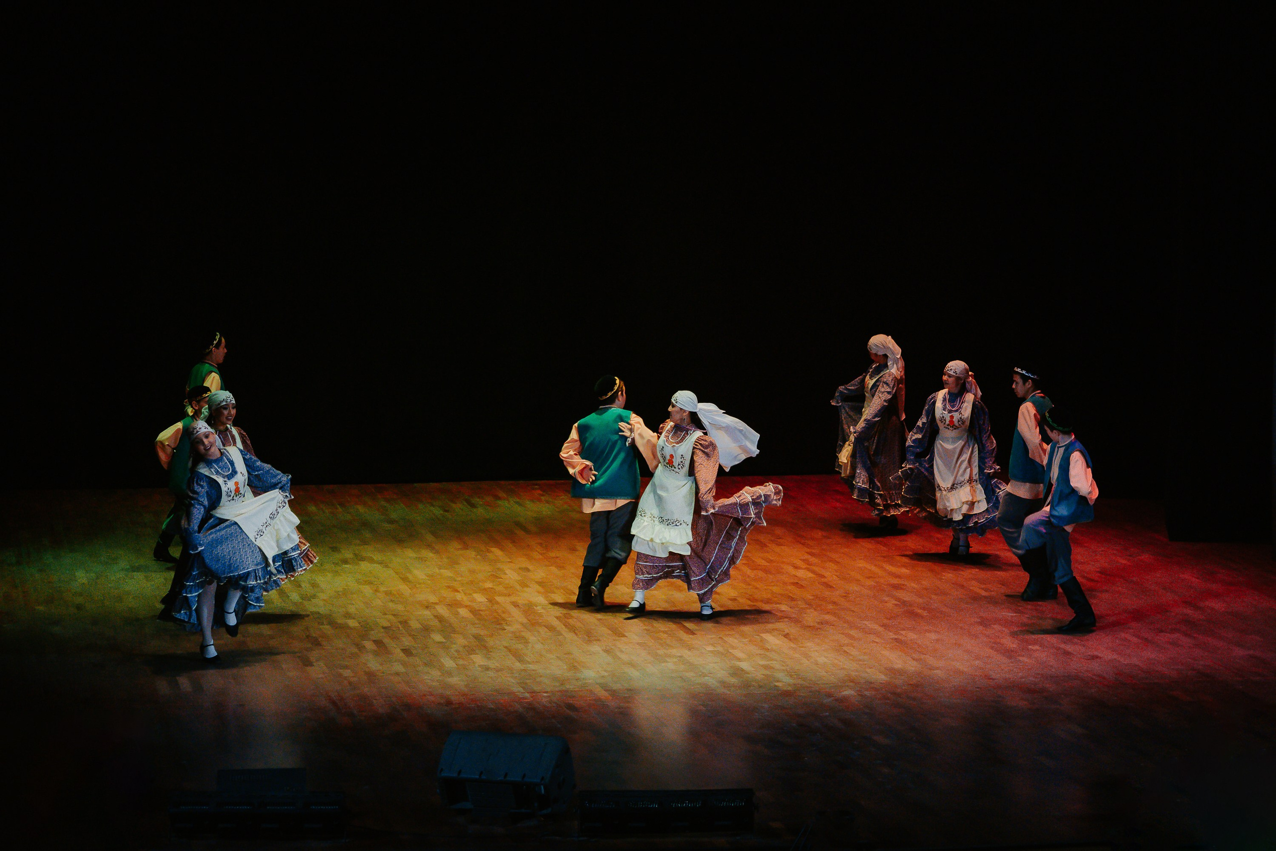 «Уральский сувенир». Концерт танцевальной студии. Фотограф в Челябинске Ополихина Анна