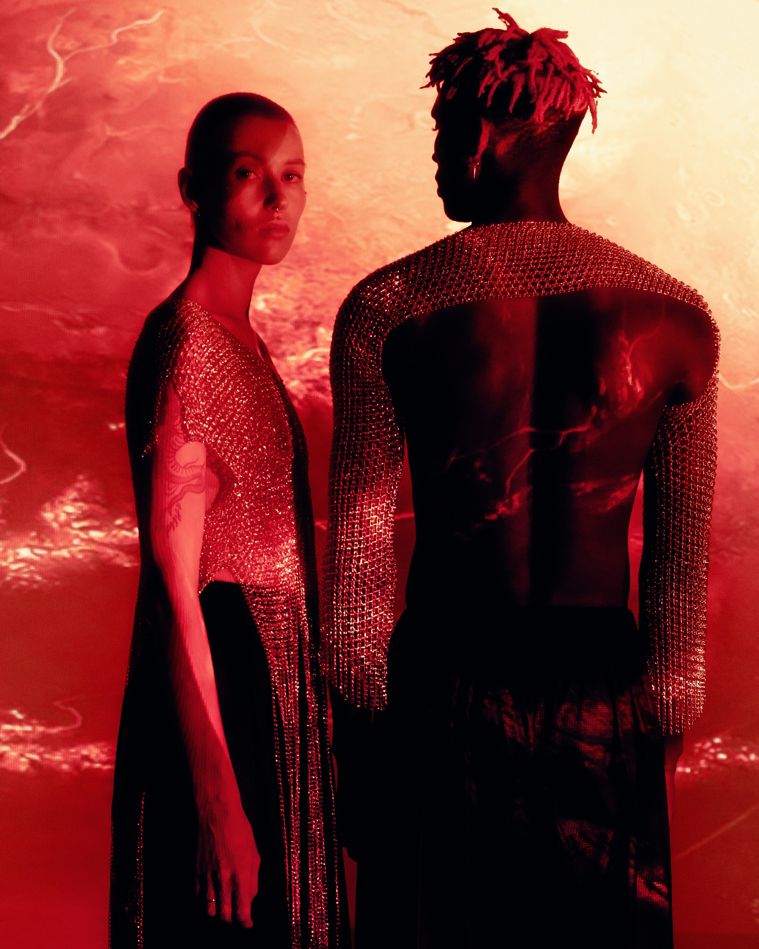 Съёмка для бренда одежды из цепей Nevoda. Фотограф Кристина Берг