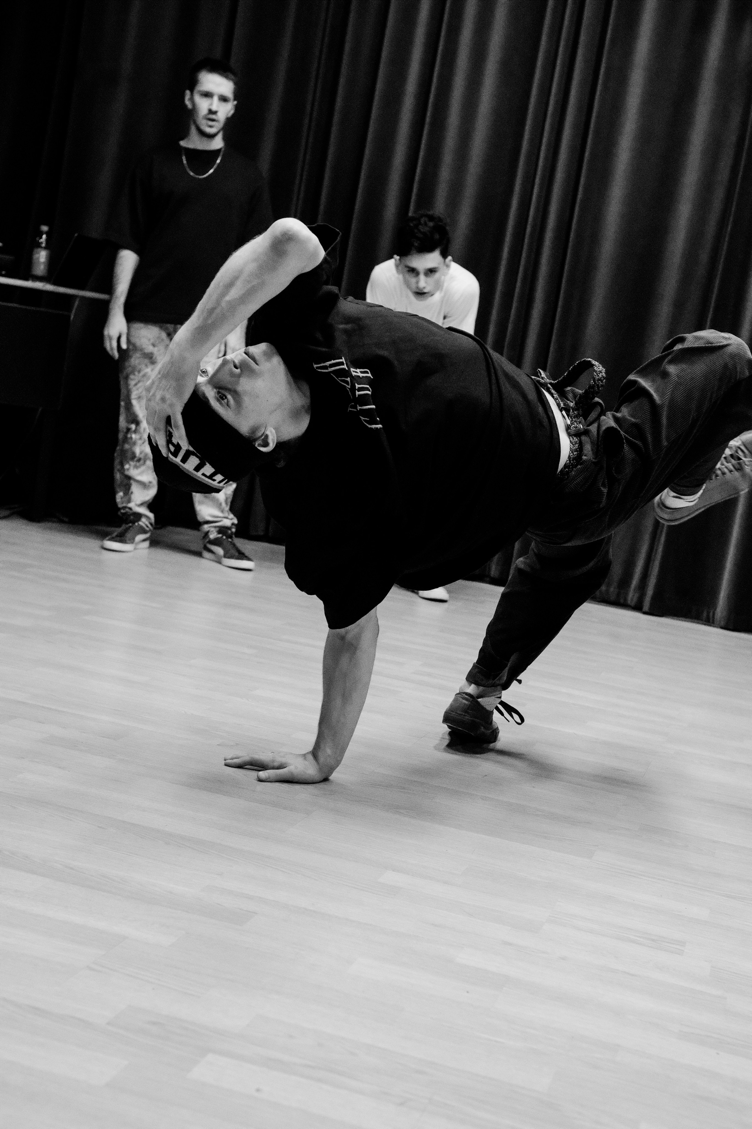 V1 — Breaking/Rap battle. Фотограф, видеограф в Санкт-Петербурге