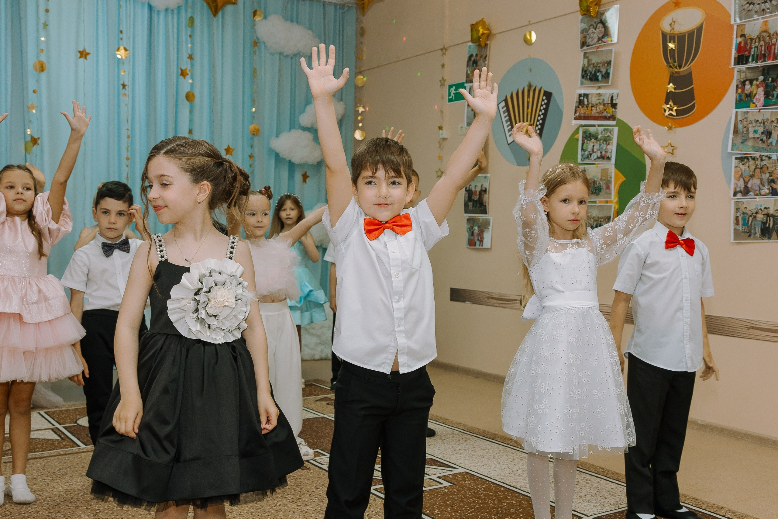 Выпускной в ДС -29. Выпускные альбомы Натальи Бутко: Новороссийск, Анапа, Геленджик