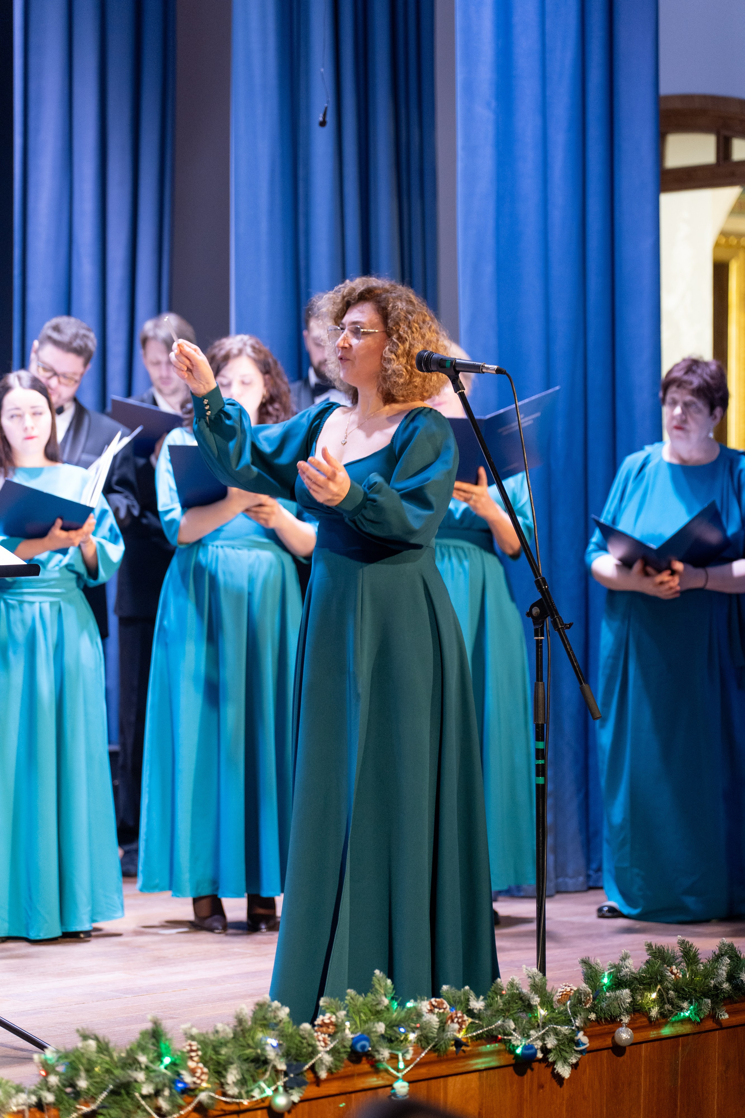 Праздничный концерт в честь 265 летия освящения нижнего храма собора во имя Святителя и Чудотворца Николая. НИКОЛО-БОГОЯВЛЕНСКИЙ МОРСКОЙ СОБОР