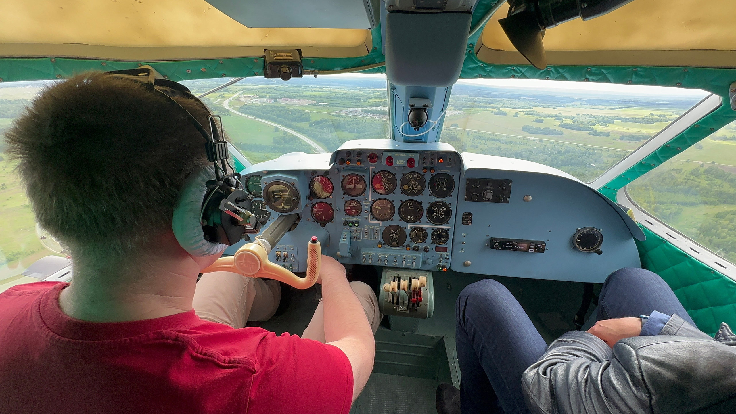 Перегон Ан-14 «Пчёлка» из Новосибирска в Красноярск (2023 г.). Фотоальбом показывающий увлекательный мир авиации и мир медведей Андрея Иванова
