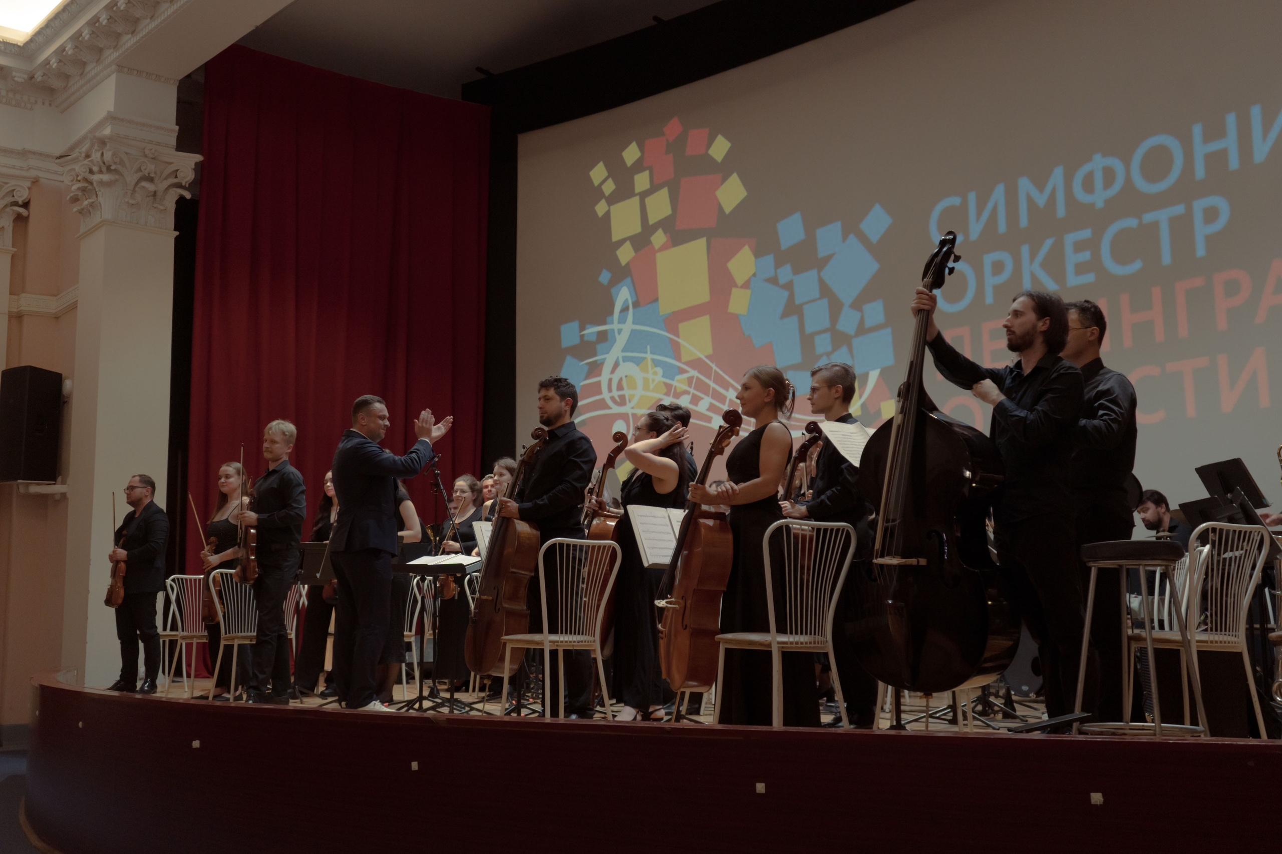 Премьера фильма «На стыке жанров». Юля Мурашова портретный и документальный фотограф