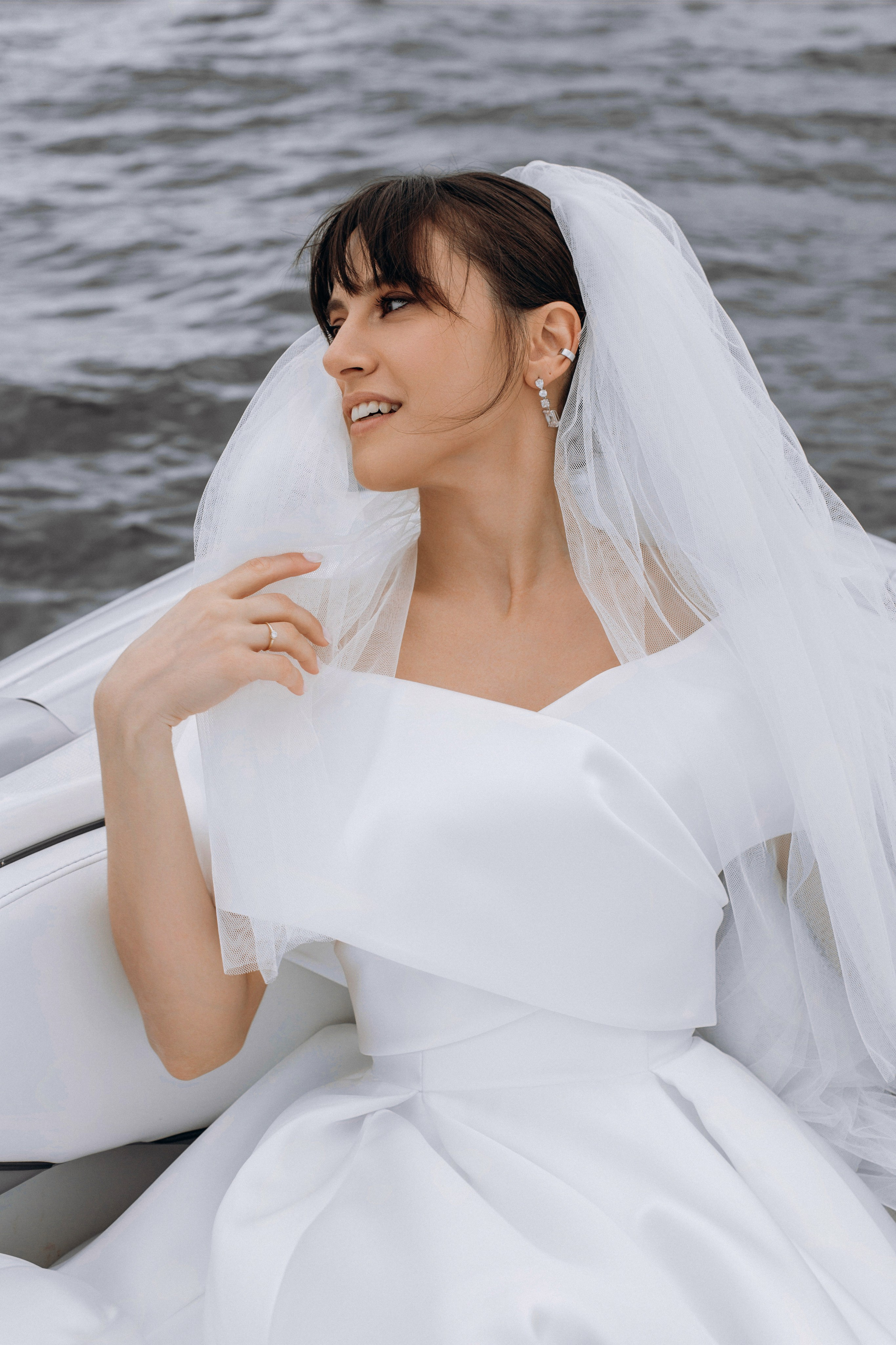 Свадьба на катере. Свадебный фотограф в Санкт-Петербурге Вика Стукачева