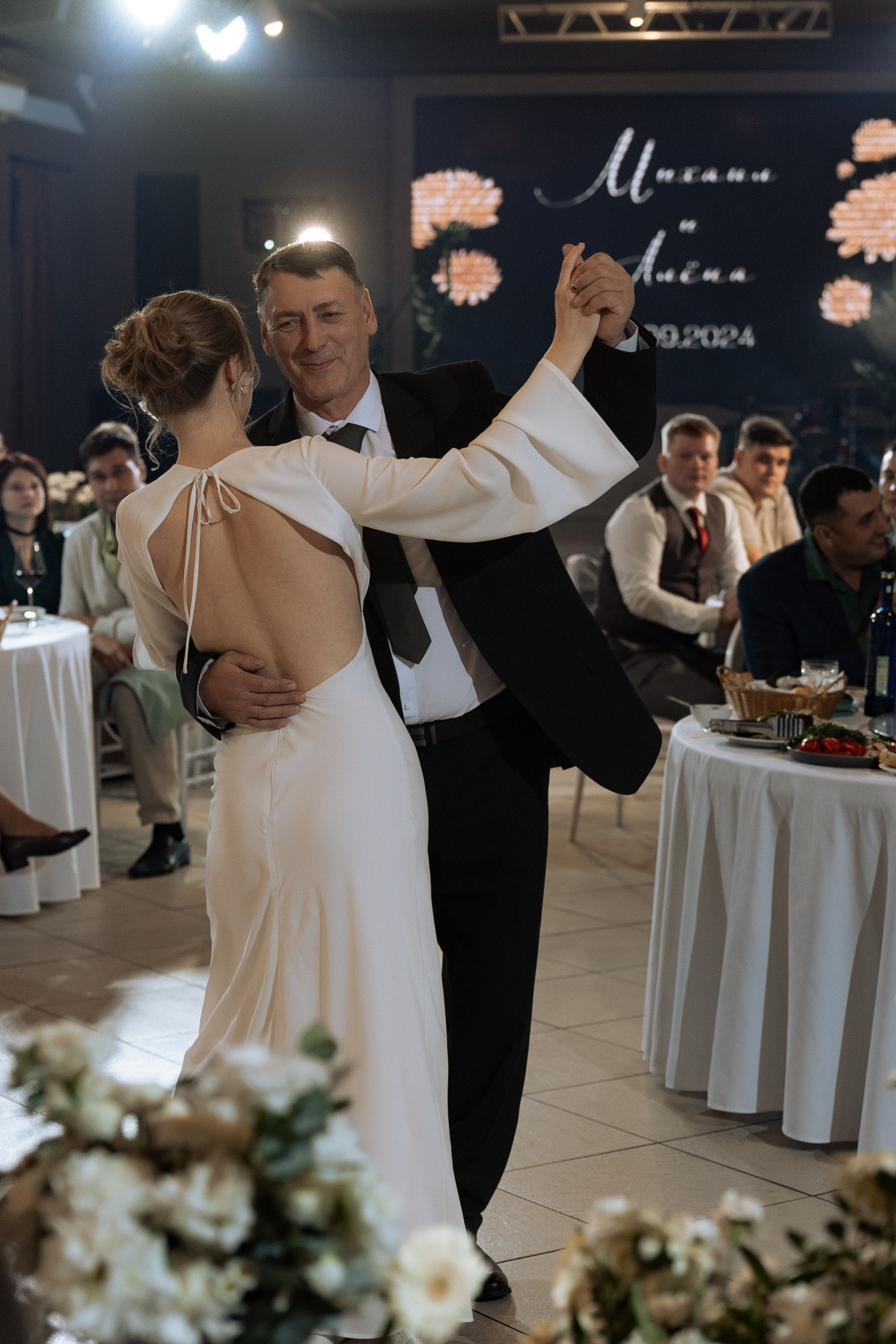 Танец невесты с папой, банкетный зал Пассаж Красноярск