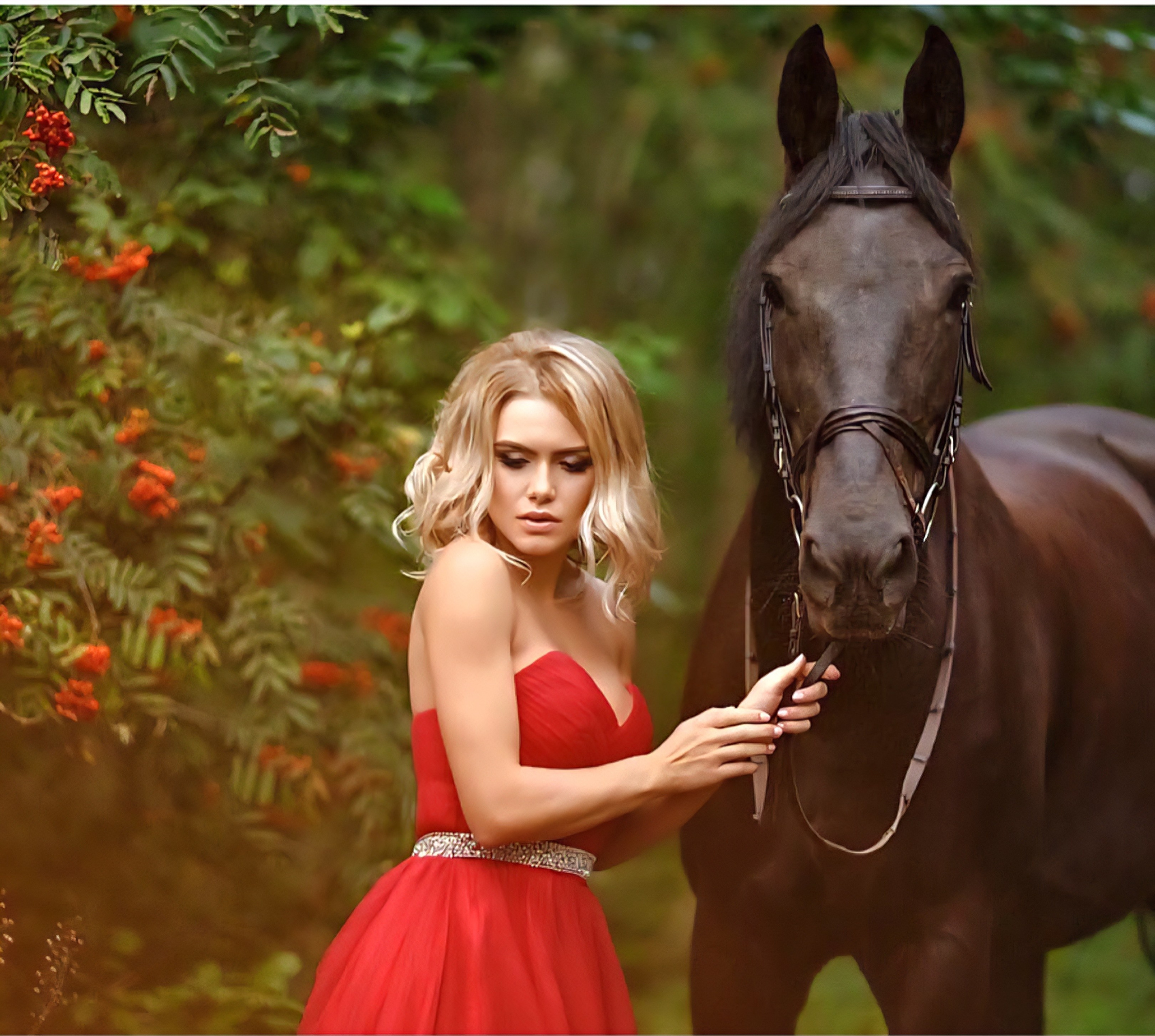 Платье фатиновое на шнуровке на фотосессию в Иркутске напрокат
