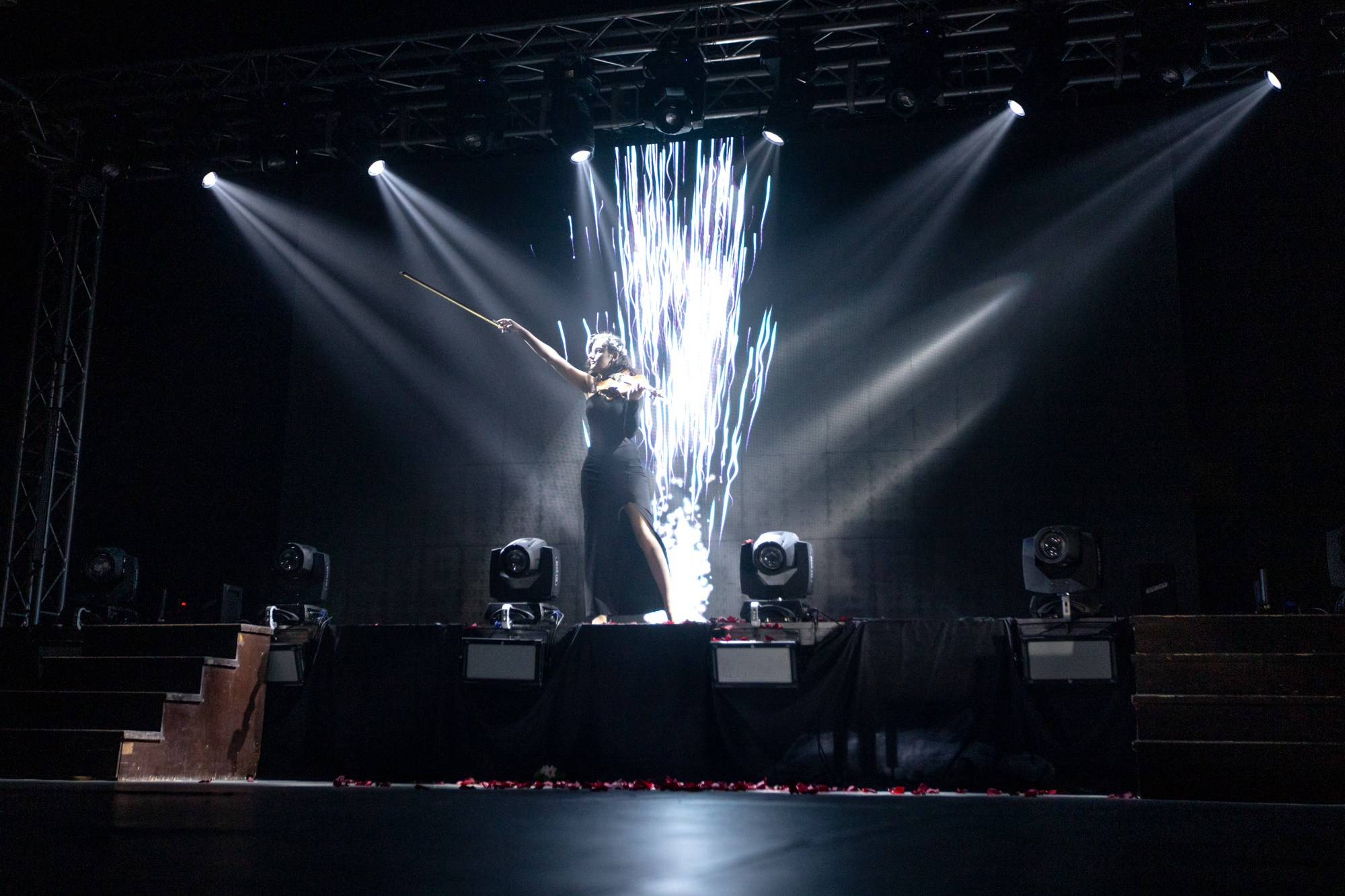 Конкурс красоты Мисс КубГУ 2022. Репортажный, промышленный и маркетплейс-фотограф Дмитрий Чернат