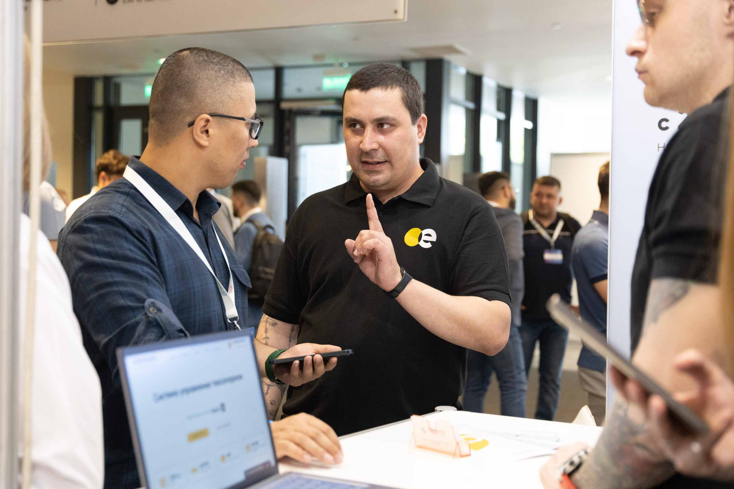 Конференция «Современное такси» (весна 2023). Фотограф Родион Нарудинов