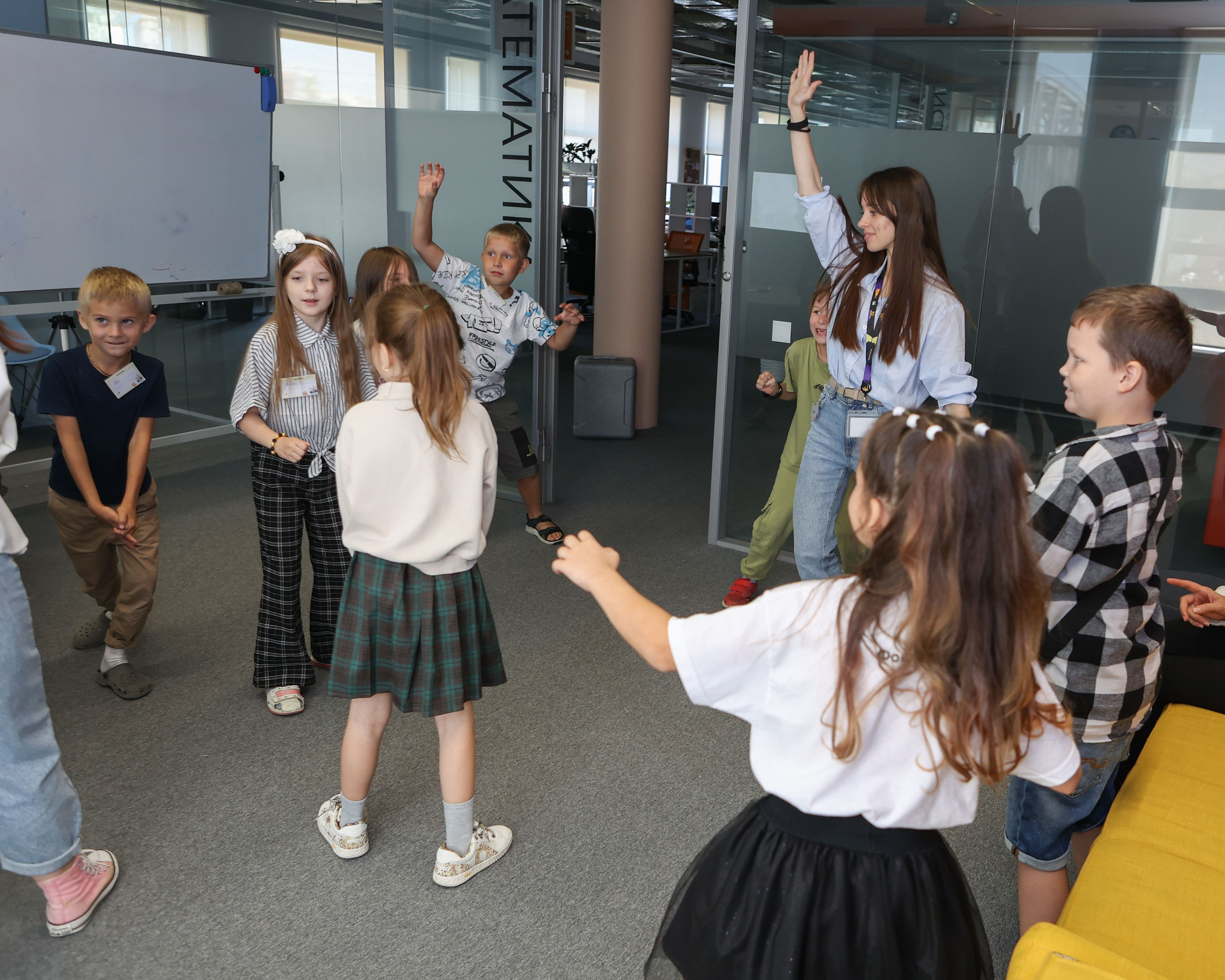 Новый учебный год в Школе Фоксфорд 1-2 классы. Выпускные альбомы и школьный фотограф в Подольске, Троицке, Щербинке, Москве и Московской области