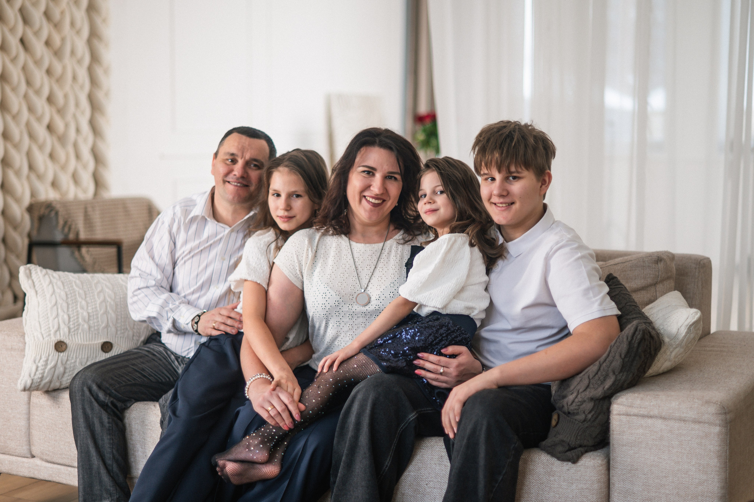 Семейная Фотосессия. Я Ольга Казанцева, фотографирую снимаю ваши киноистории и печатаю фото и цифровые портреты на холсте