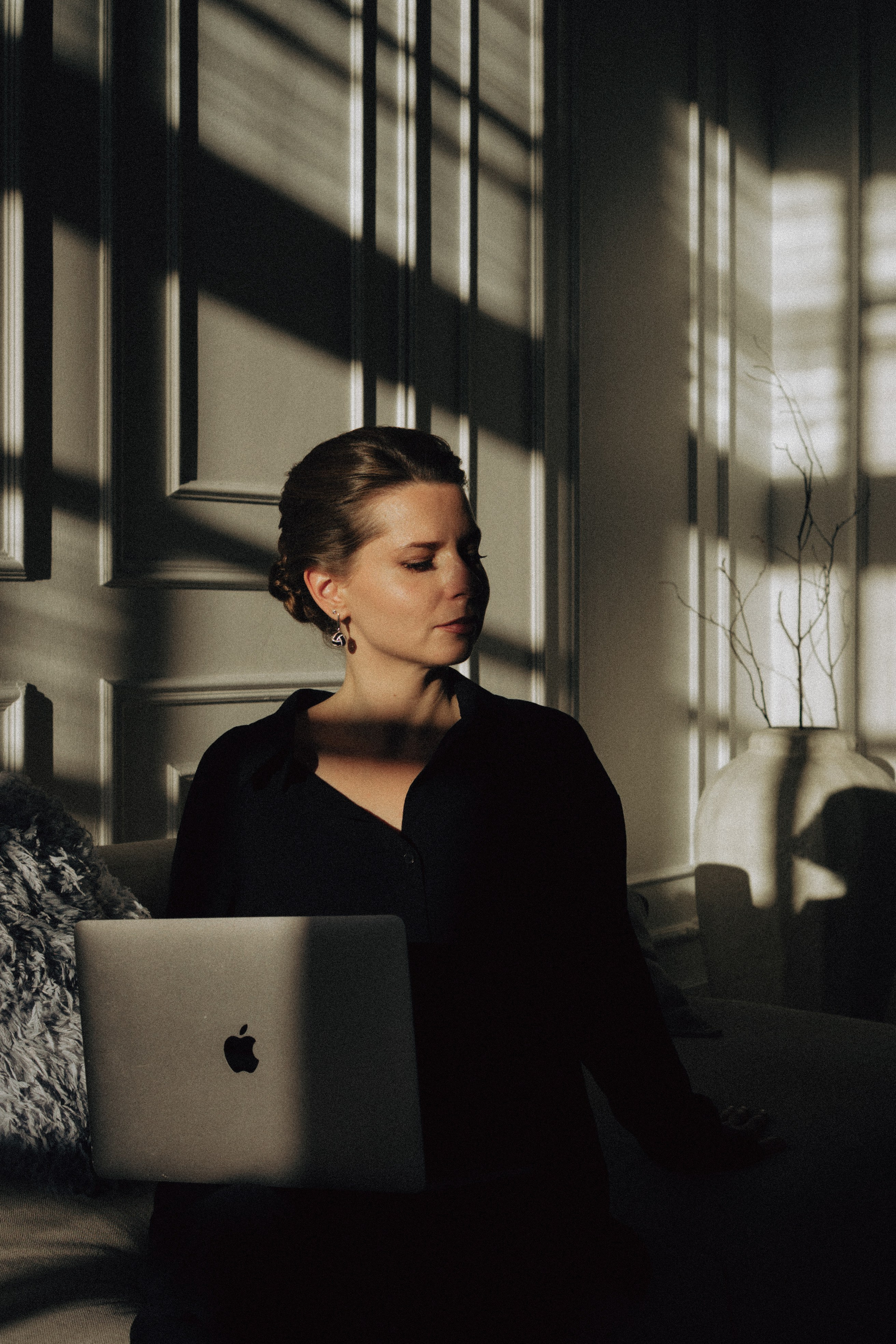 ФОТОСЕСИИЯ В СТУДИИ ДЛЯ ДЕВУШКИ ПСИХОЛОГА. Профессиональный фотограф, Санкт-Петербург — Виктория Богомолова