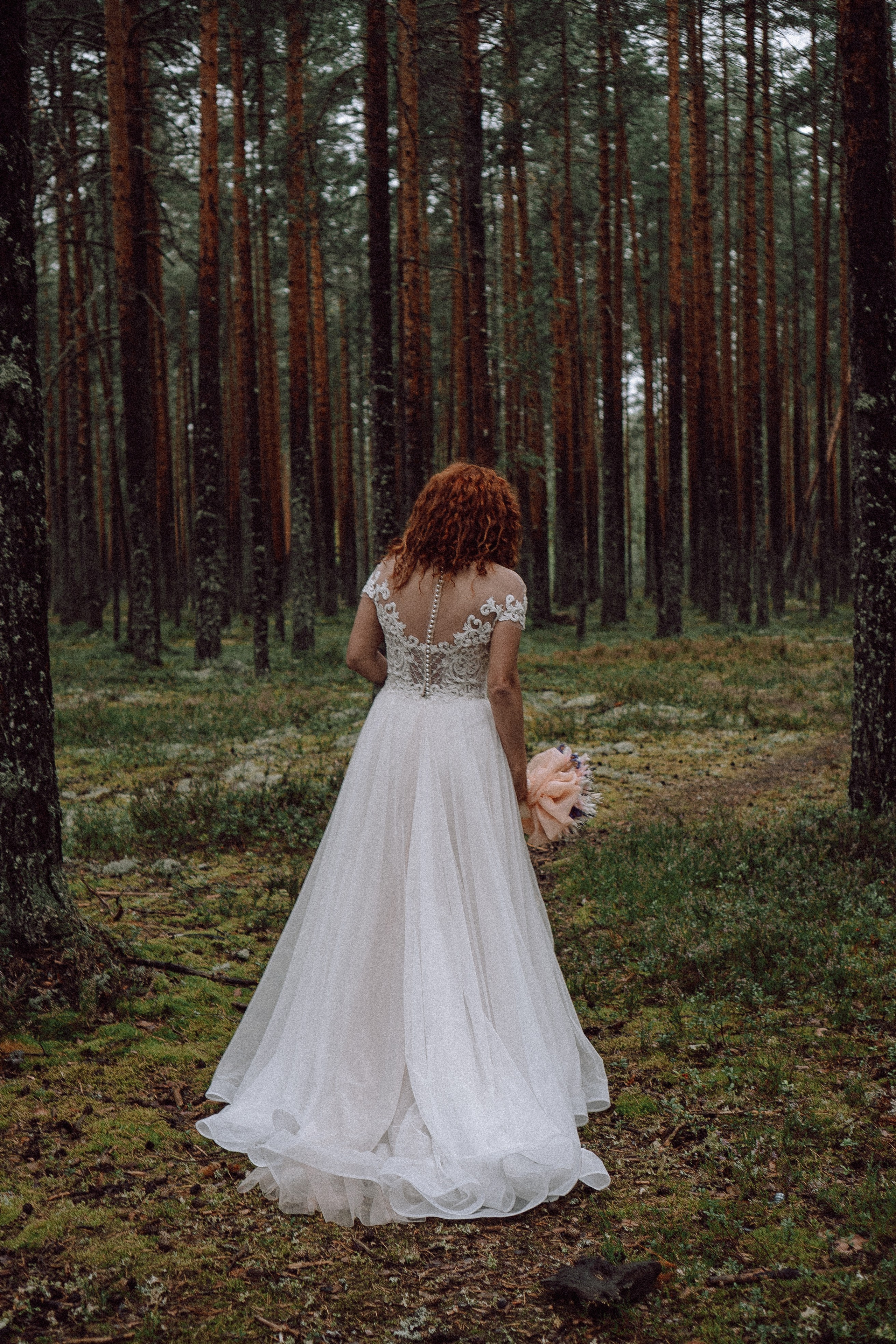СВАДЕБНАЯ ФОТОСЕССИИЯ ПАРЫ В ГОРОДЕ ПРИОЗЕРСК В СОСНОВОМ ЛЕСУ И С ПИКАПОМ. Профессиональный фотограф, Санкт-Петербург — Виктория Богомолова