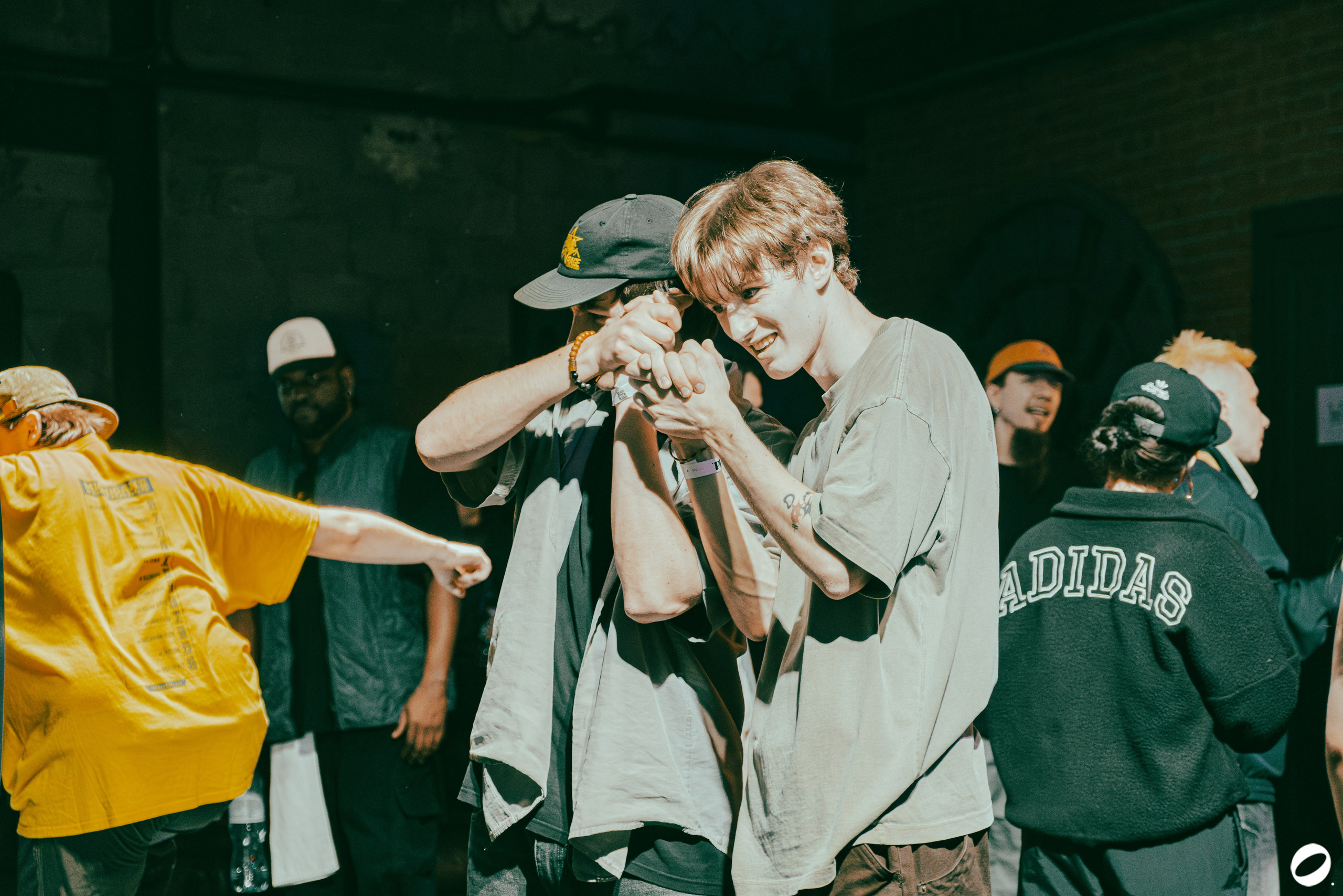 ODD.CLUB 04/04 (@youlovebu). Соня бу тебя сфоткала