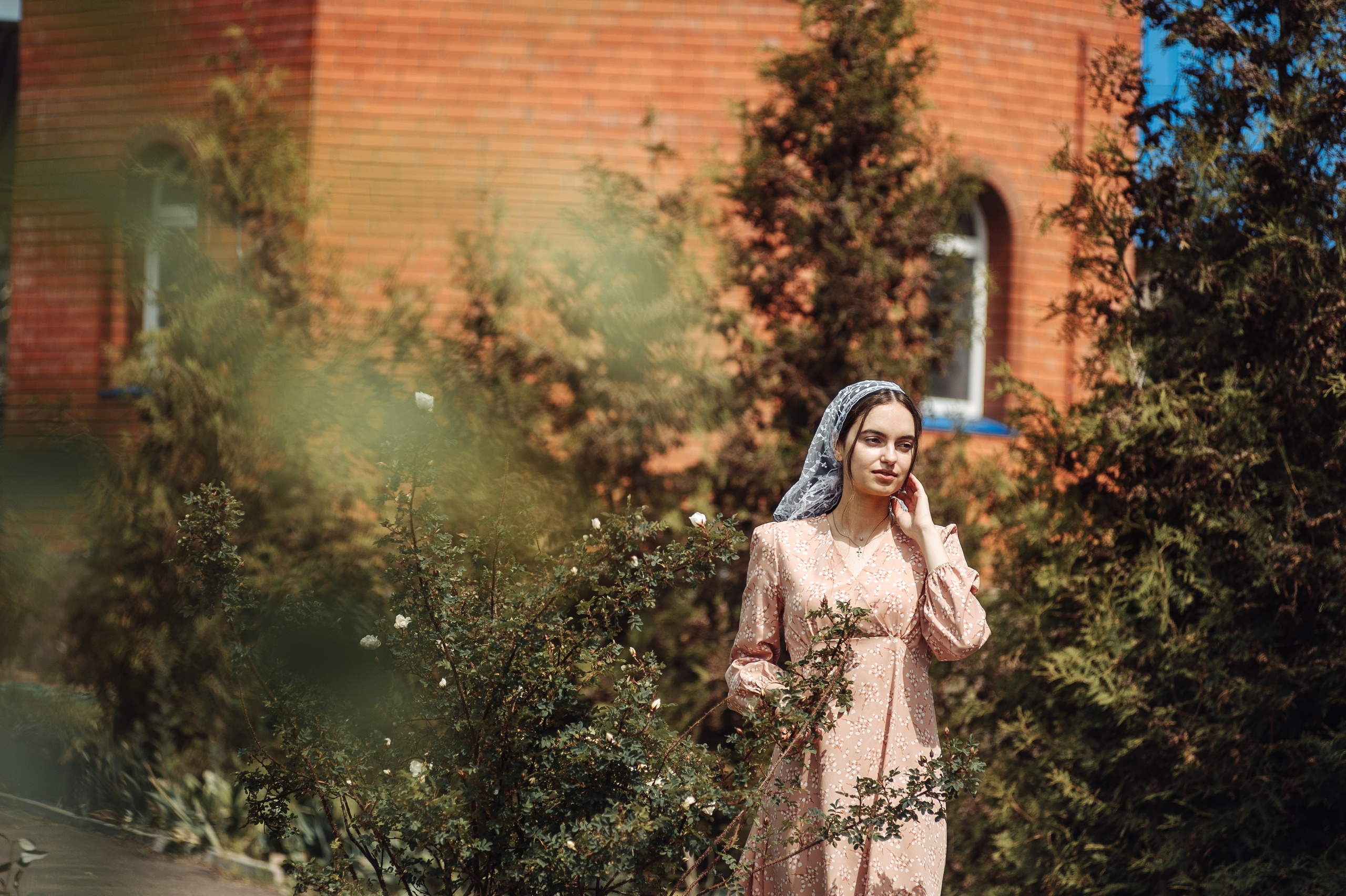 Виктория в храме. Дмитрий Черяник свадебный и семейный фотограф