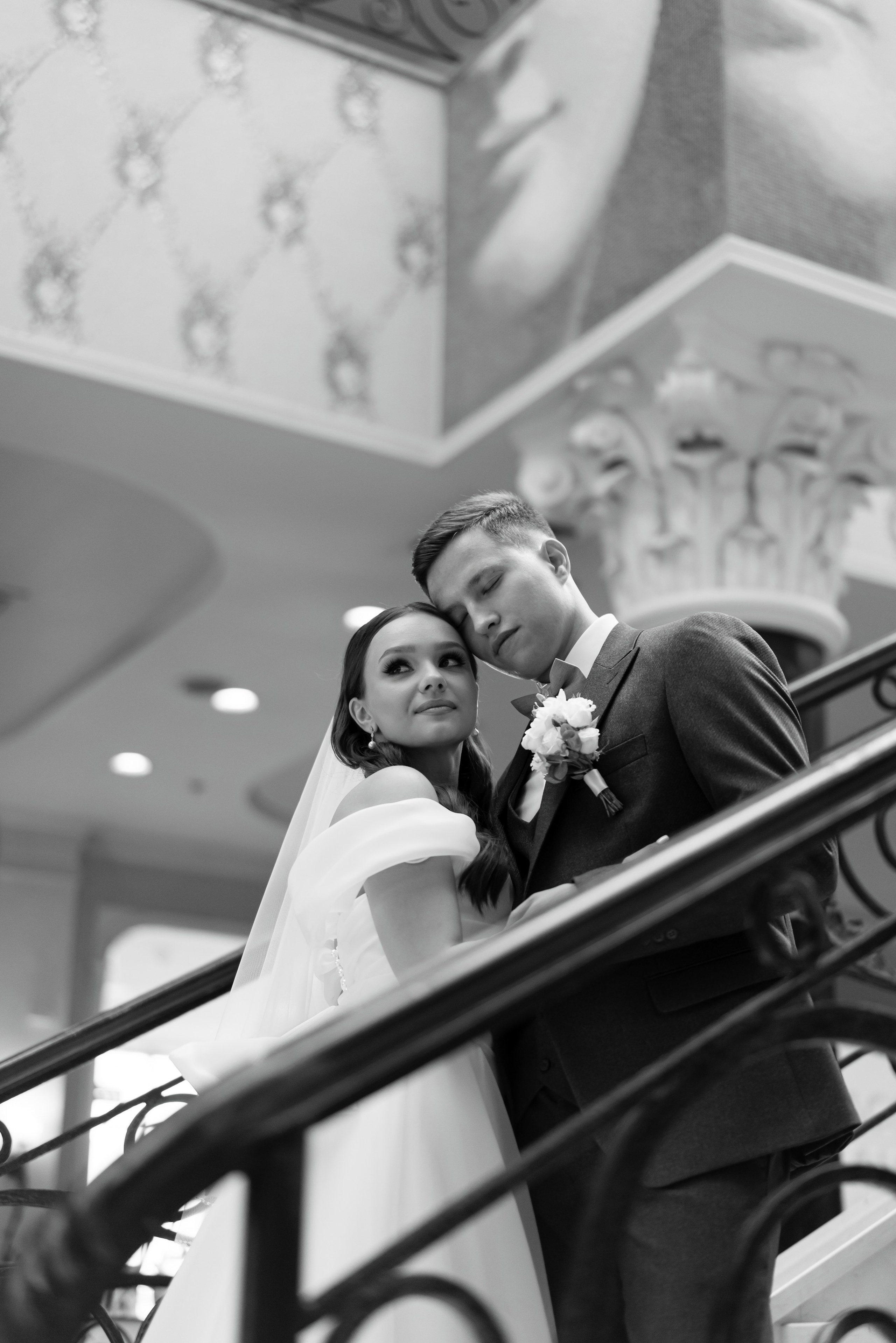 Свадебная фотосессия в Москве. Фотосъёмка в усадьбе Царицыно. Свадебный фотограф Вера Климова