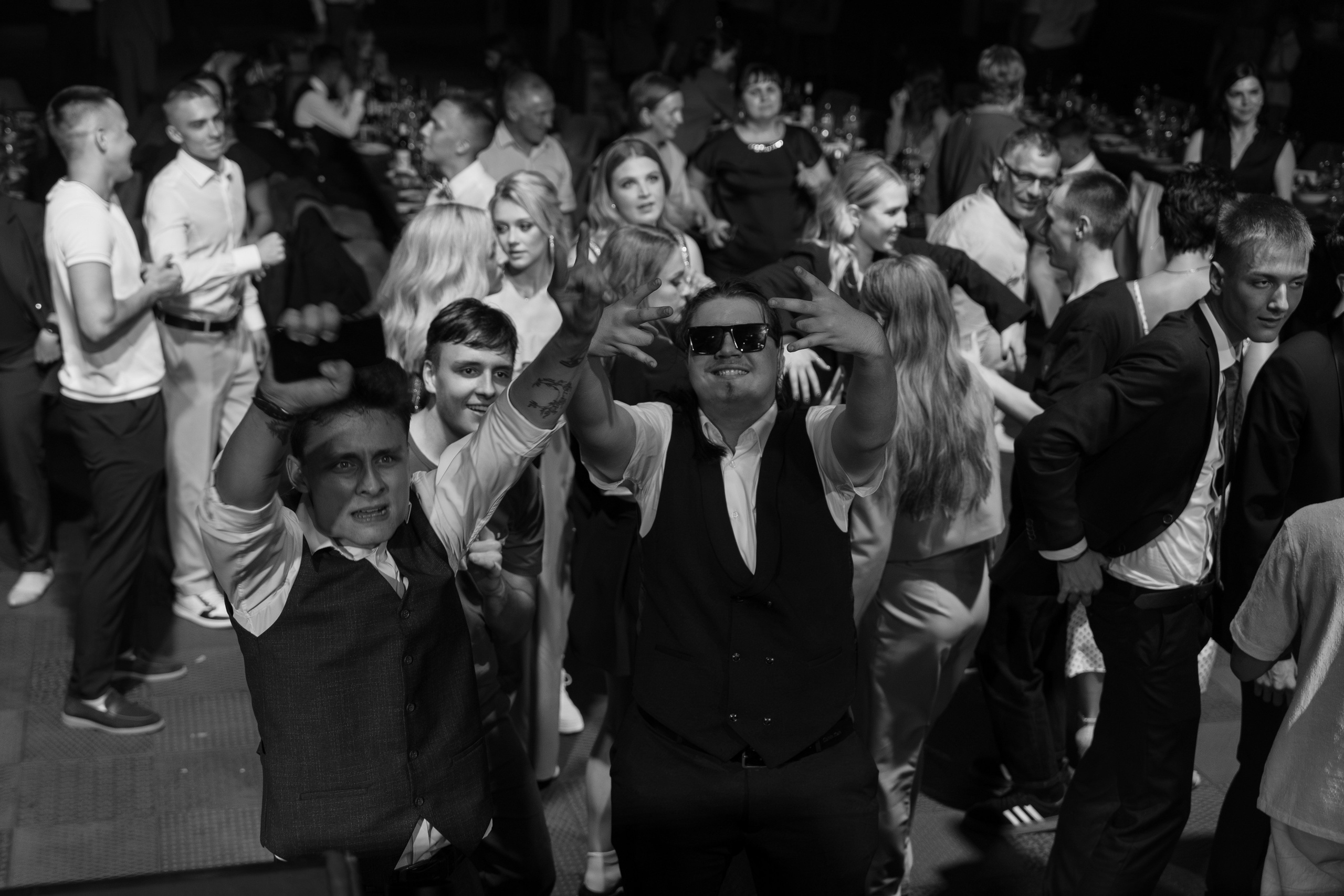 Выпускной лицея 27 (вечеринка). Свадебный и репортажный фотограф Элина Козырьянова