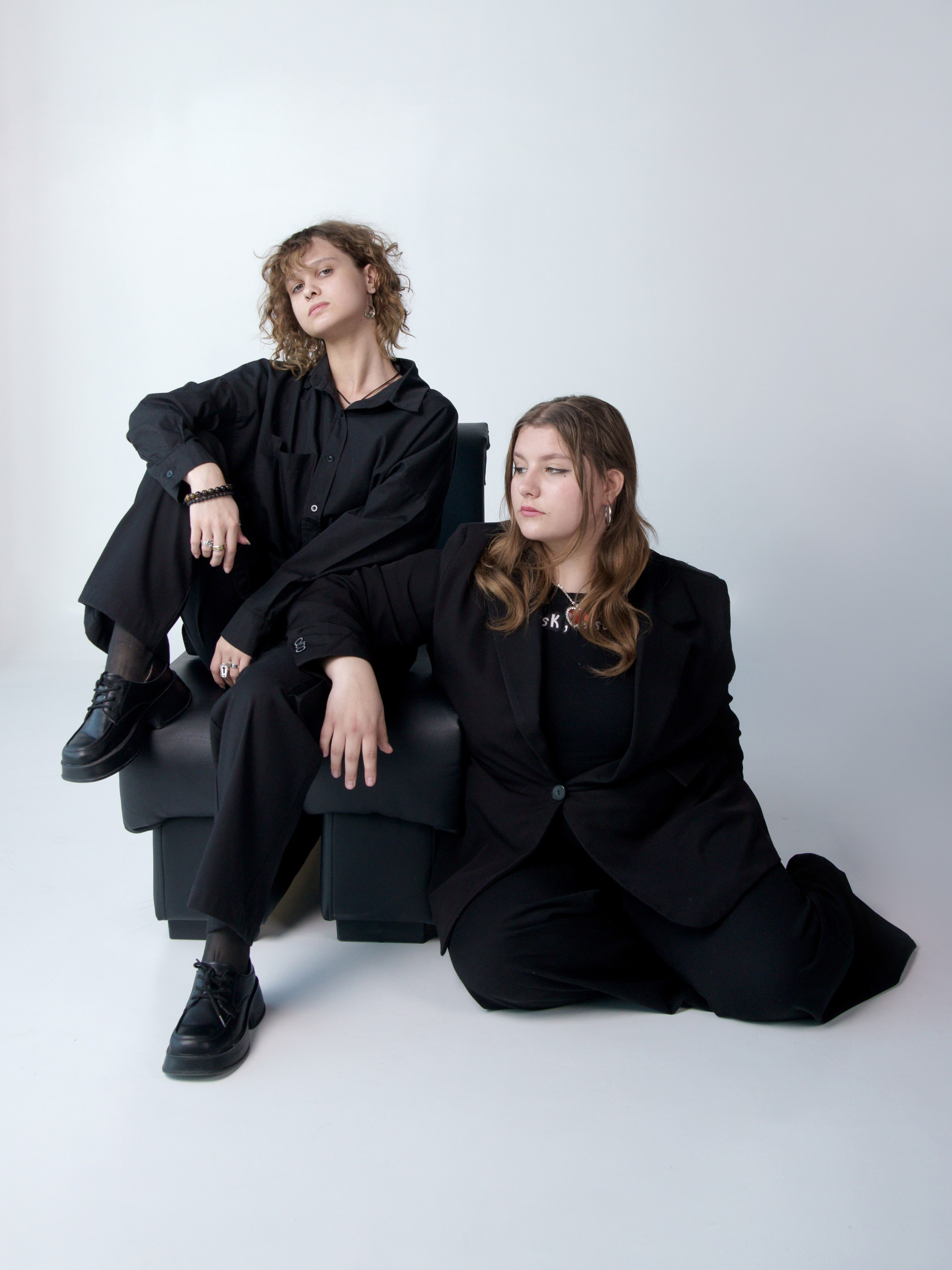 Фотосессия в студии выпускников 9 11 классов в Иркутске