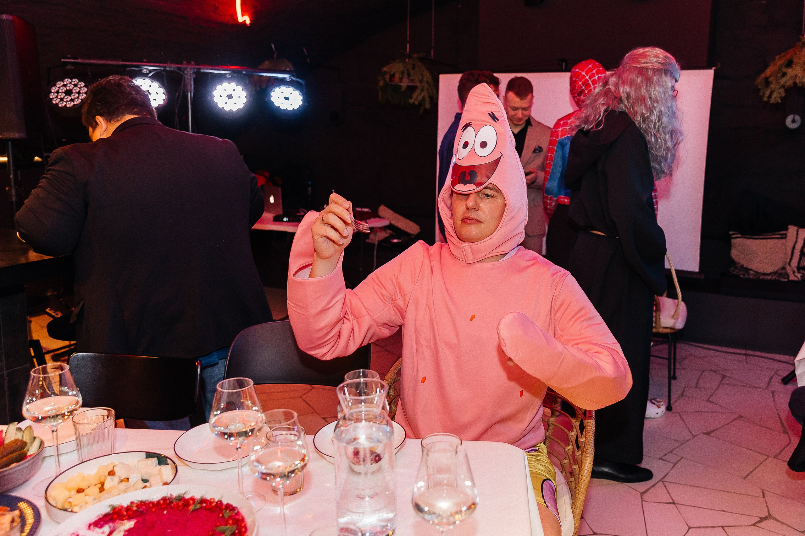 Корпоратив «Симметрия». Свадебный и портретный фотограф в Екатеринбурге Виолетта Куприкова