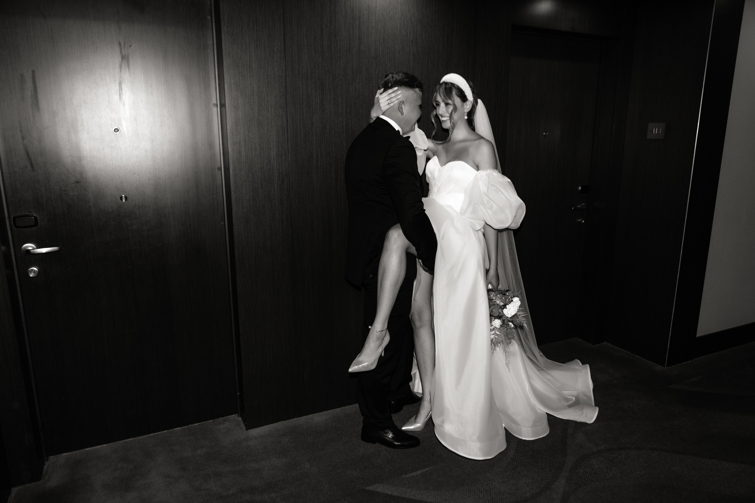 Свадебный фотограф Уфа — Руслан ГабдлисламовЖивые эмоции, красивые кадры, воспоминания на всю жизнь.Работаю по всей Республике Башкортоста. Свадебный фотограф Уфа Руслан Габдлисламов