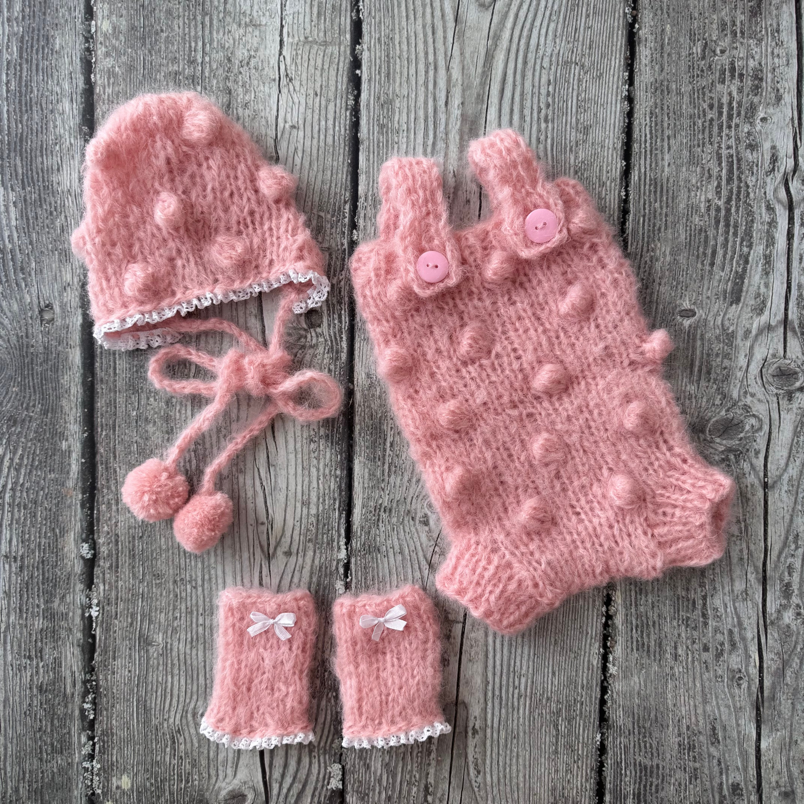 Костюмы и аксессуары для фотосессии новорожденных | Реквизит для съемки newborn в Москве. Фотосессия новорожденных в Москве и Московской области | Профессиональный фотограф newborn — Татьяна Иванова