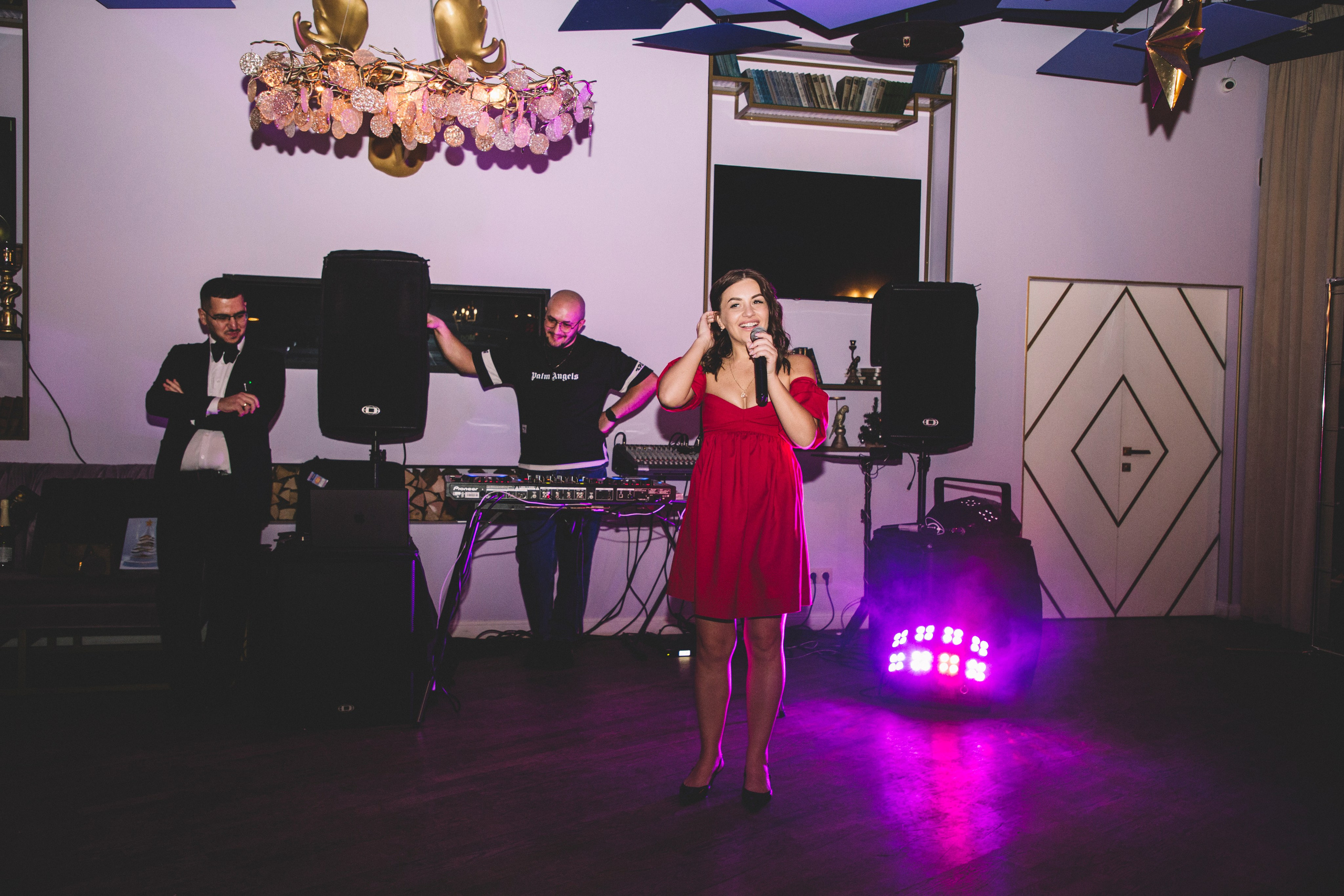 KOSMODOM. Портретный и свадебный фотограф Даня Похватова