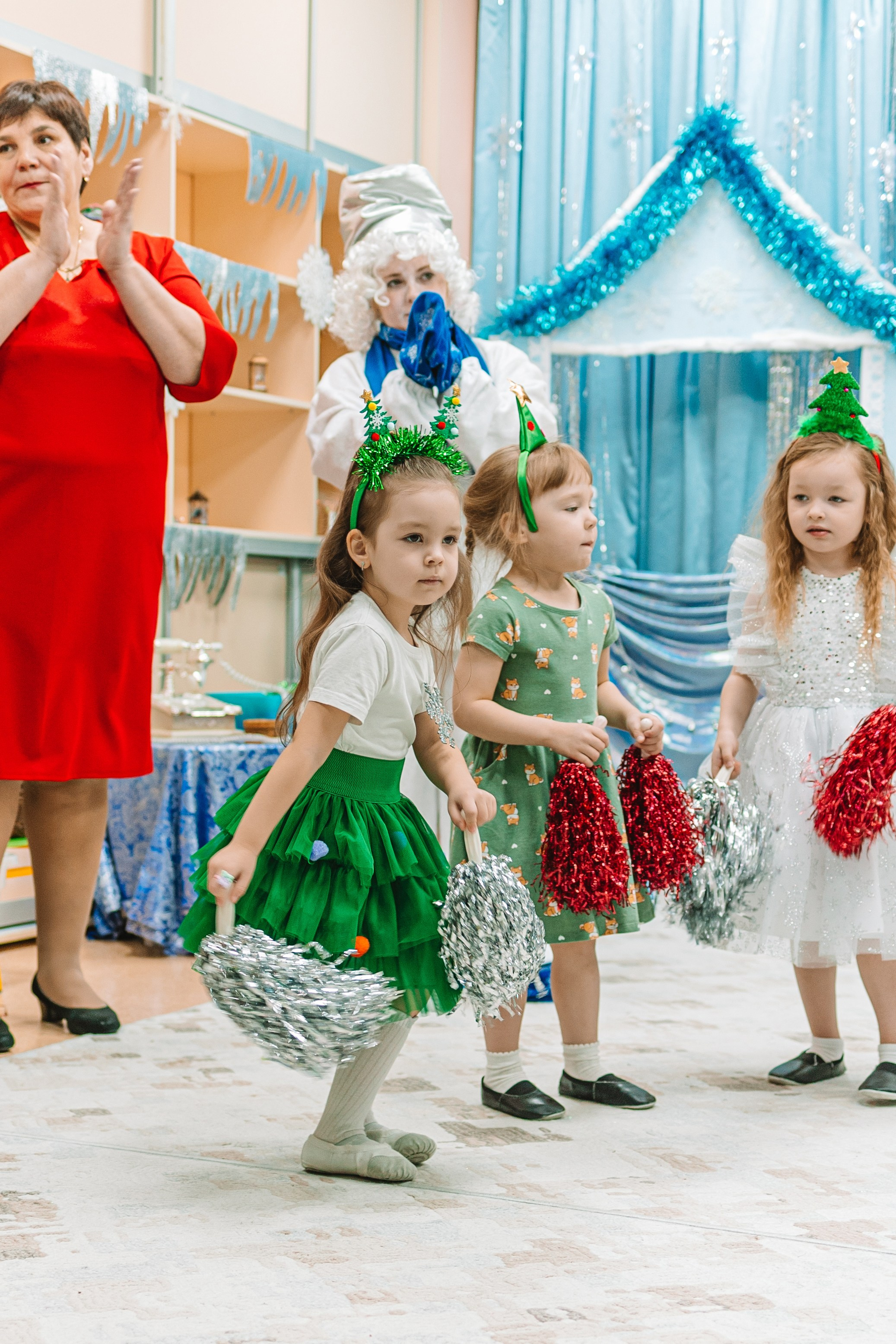 Утренник+портреты. Семейный фотограф Тюмень, фотограф на роды Салмина Мария