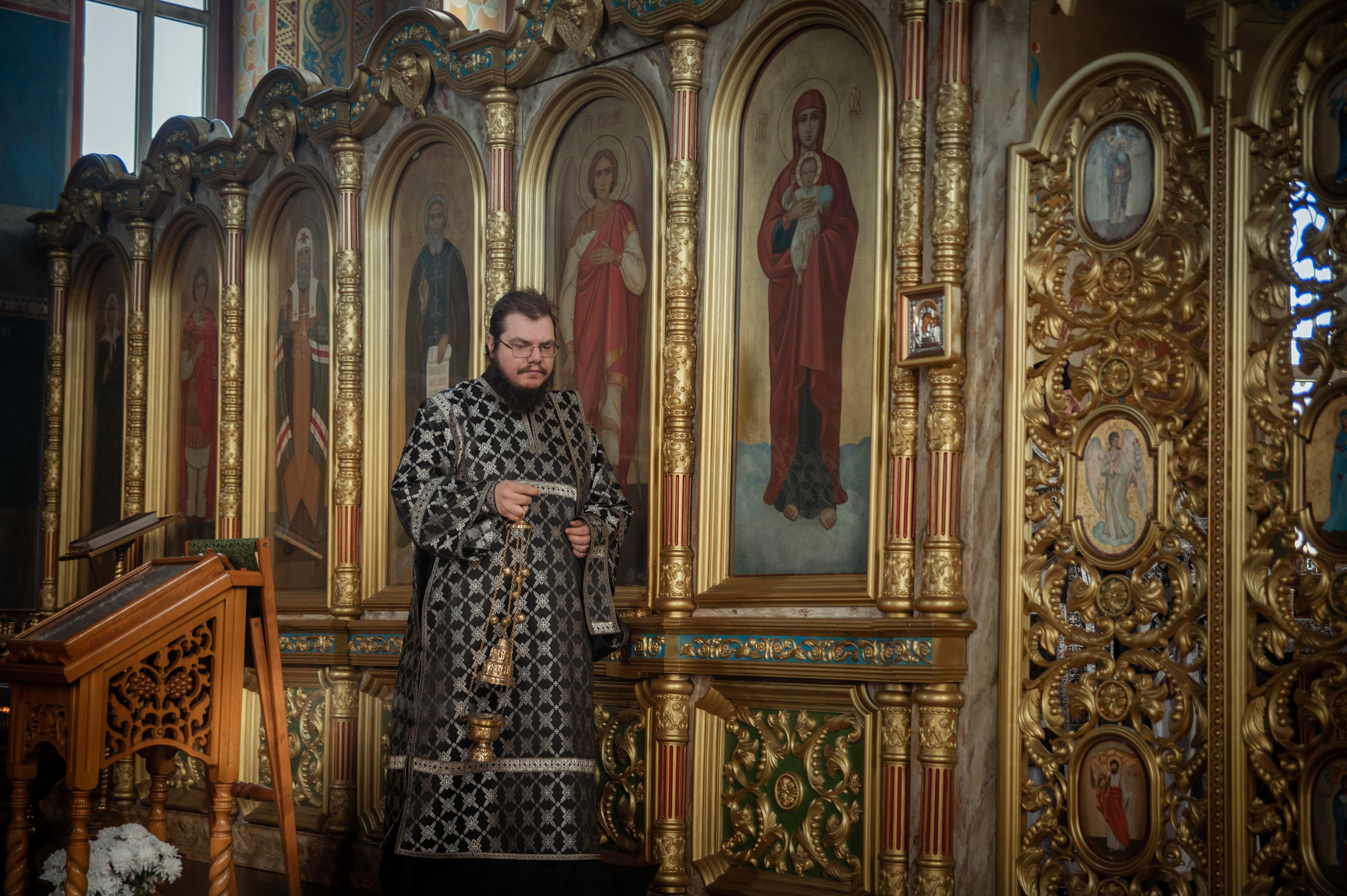 Преждеосвящение Даров. Храм Серафима Саровского. Церковный, семейный и репортажный фотограф Волгоград, Волжский