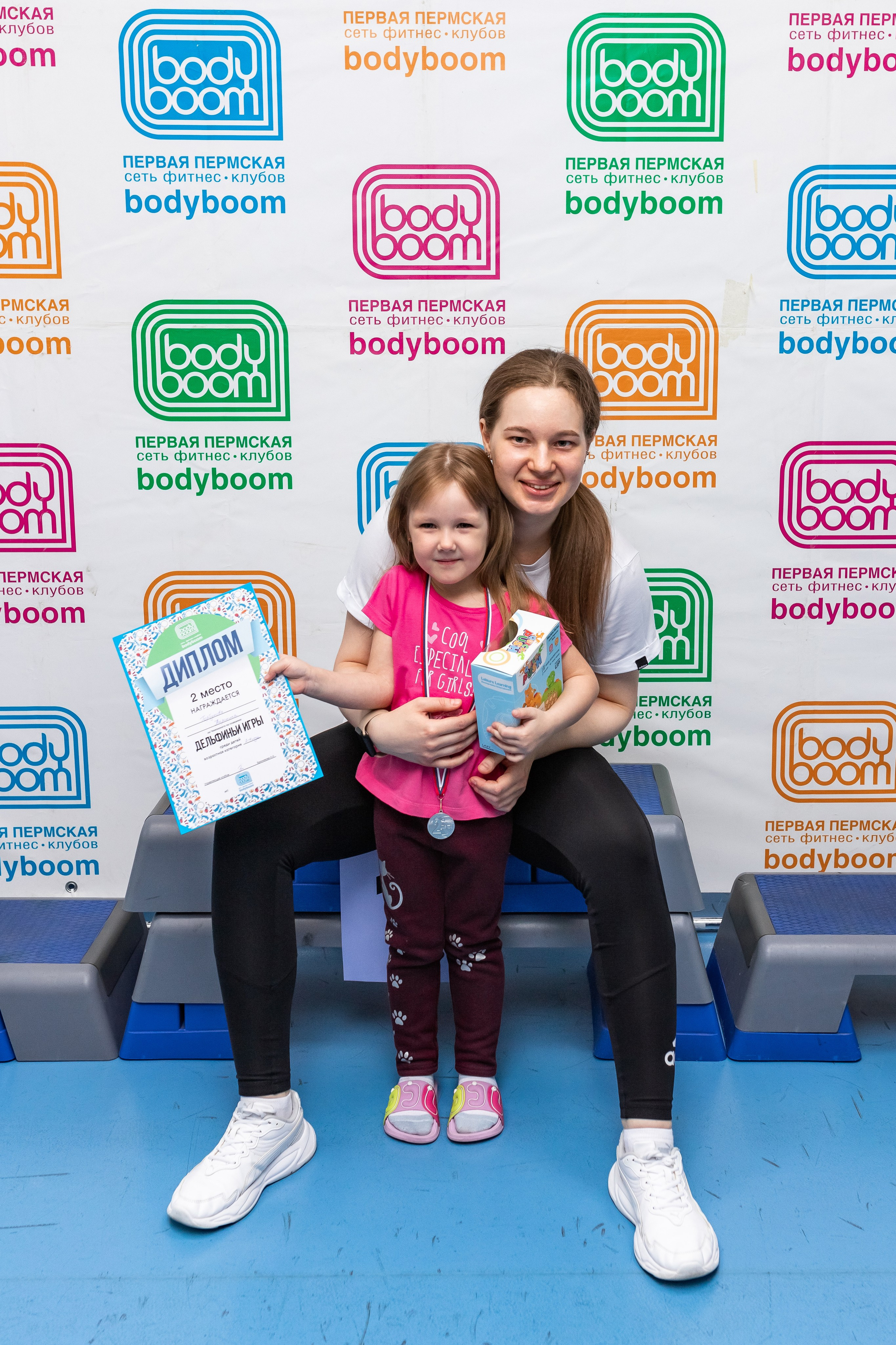 Репортажная съёмка. Дельфиньи игры. Бодибум Пермь. Фотограф Пермь. Свадьбы. Семья и дети, школа, д. сад. Фотокниги