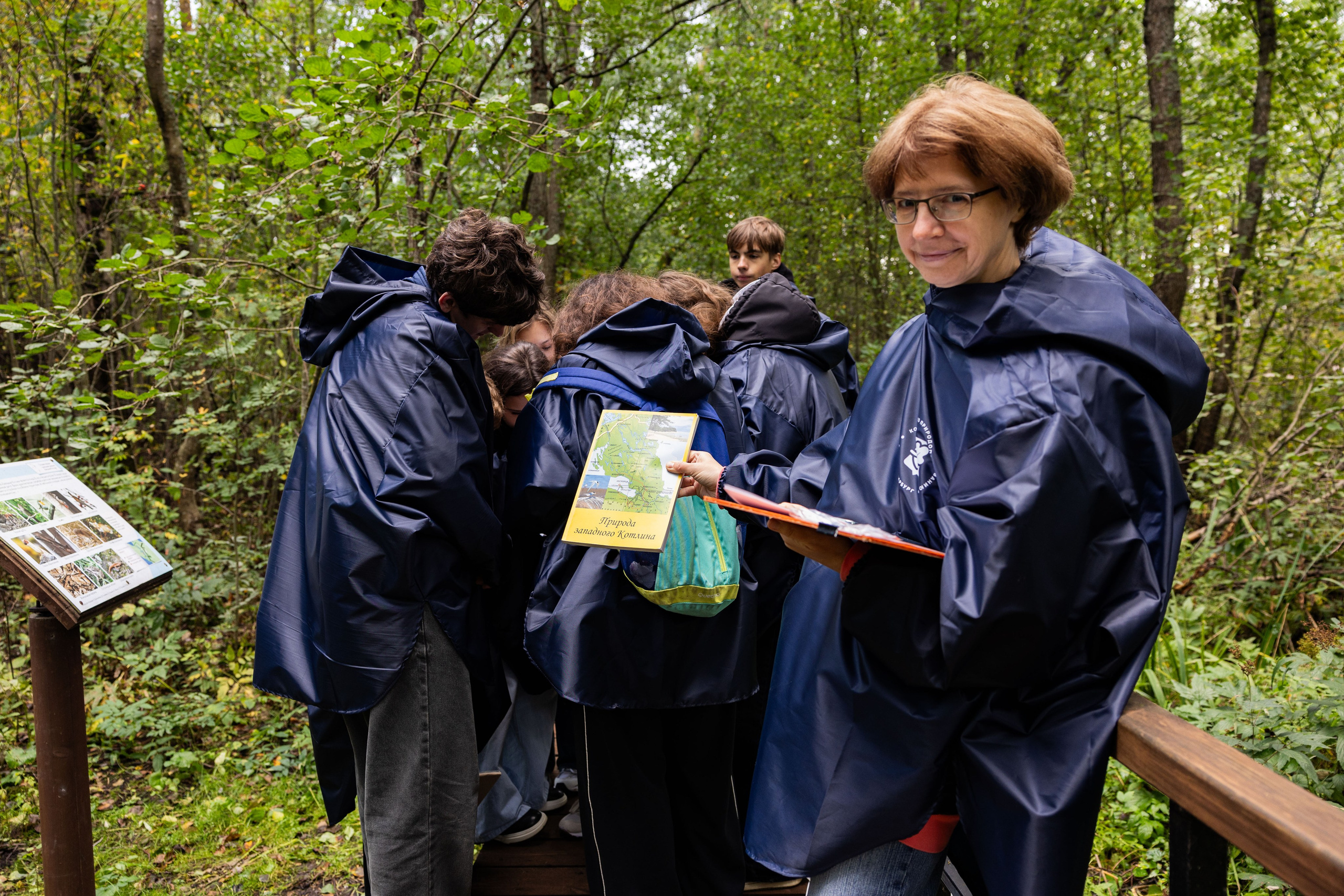 Зеленый пластик. Западный Котлин. Фотограф/видеограф в Санкт-Петербурге Динара Гольдина