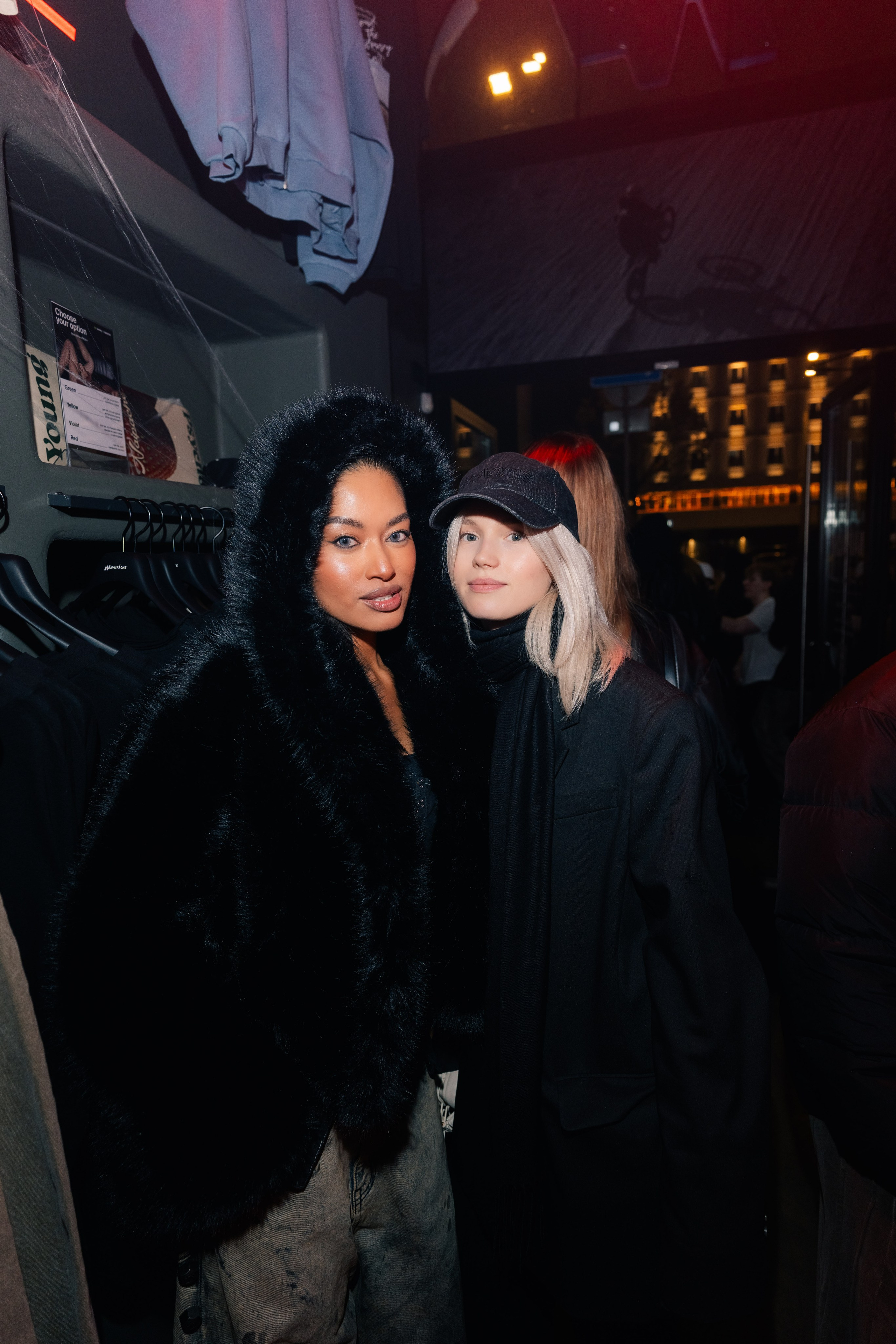 NAIPACHE DARK NIGHT x TWINBY. @oljiofilm: Олег Иванов — фотограф