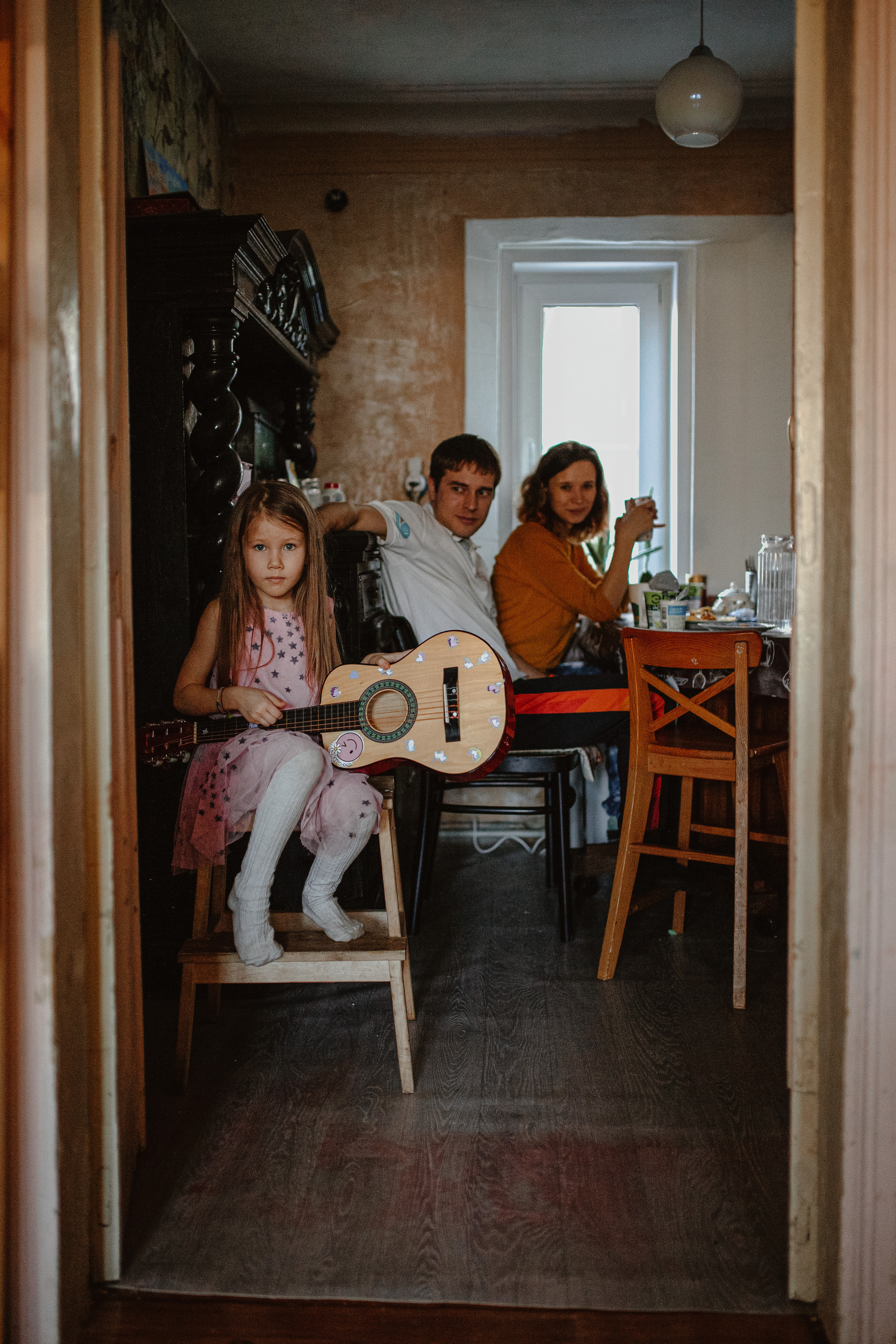 Дмитрий, Александра и Кира. Главная