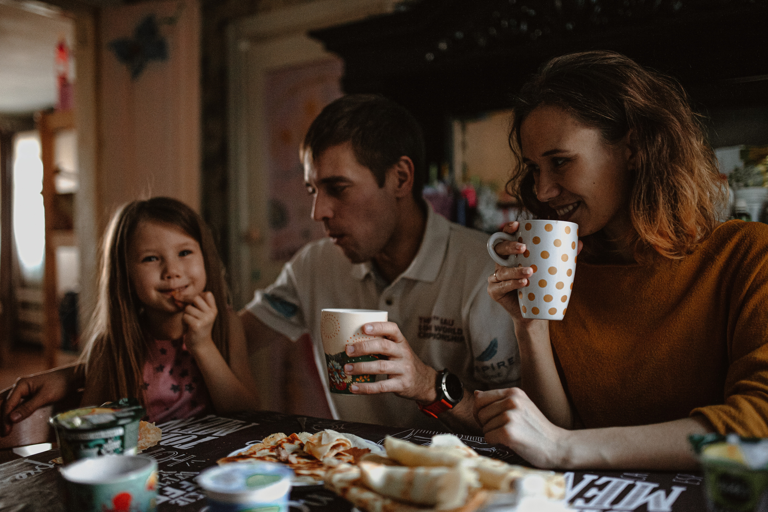 Дмитрий, Александра и Кира. Главная