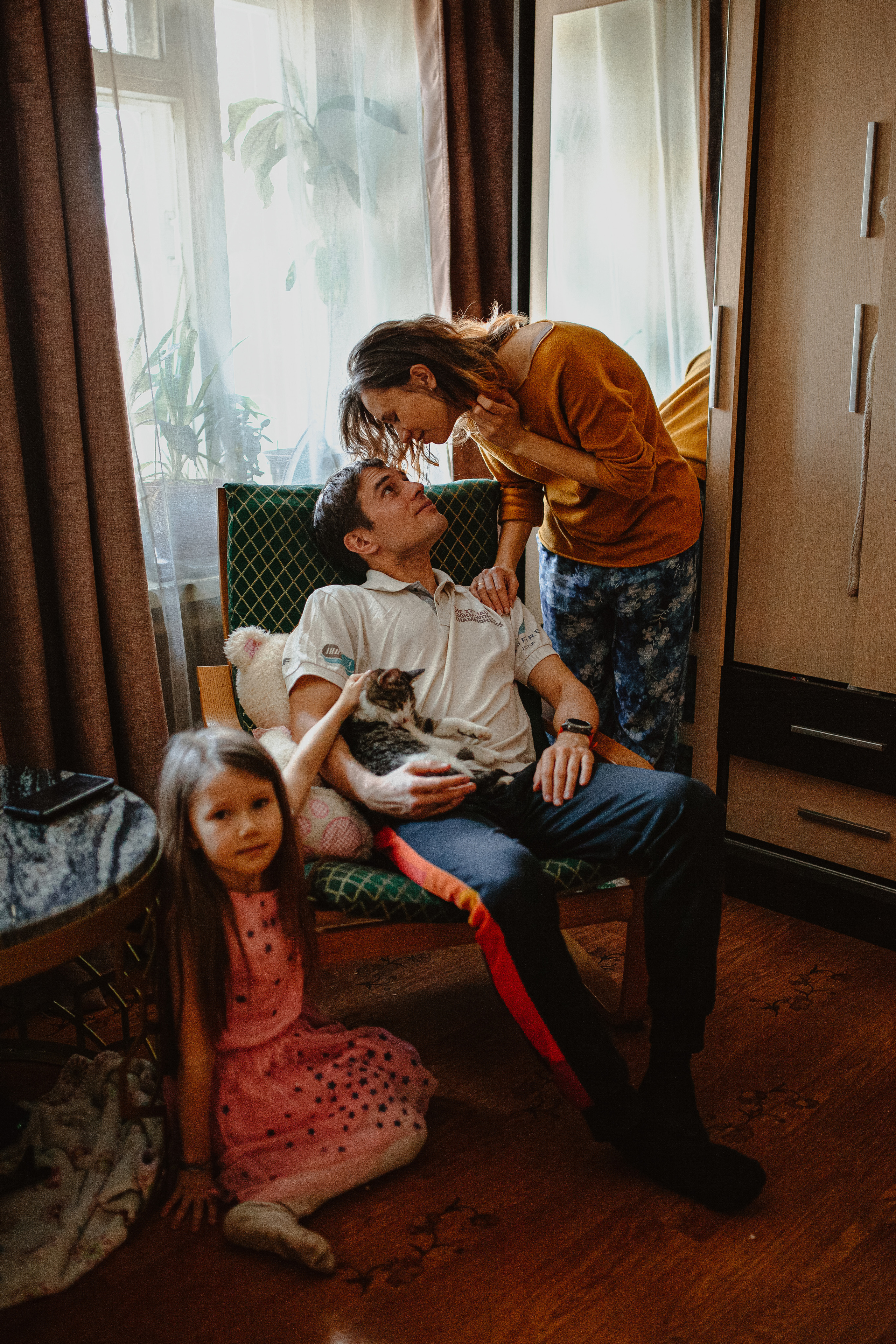 Дмитрий, Александра и Кира. Главная