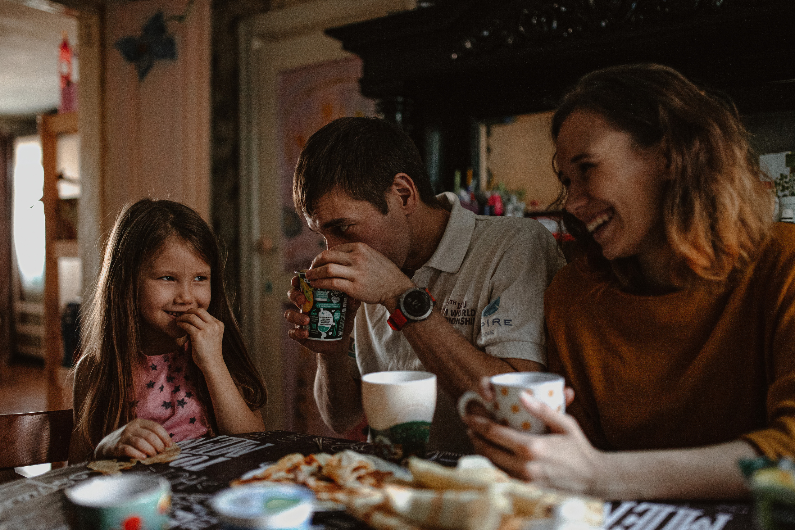 Дмитрий, Александра и Кира. Главная