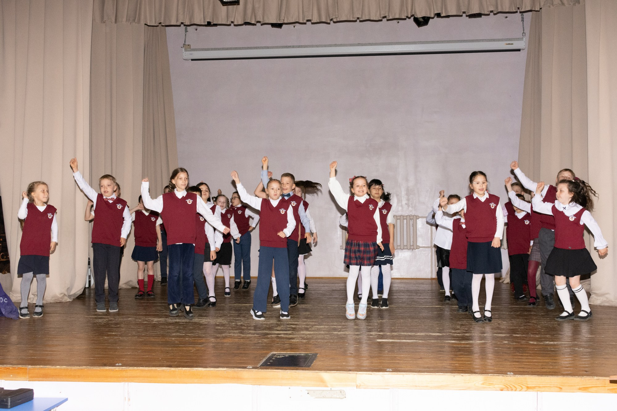 Выпуск первого класса (Гимназия 1). Фотограф Максим Буряк