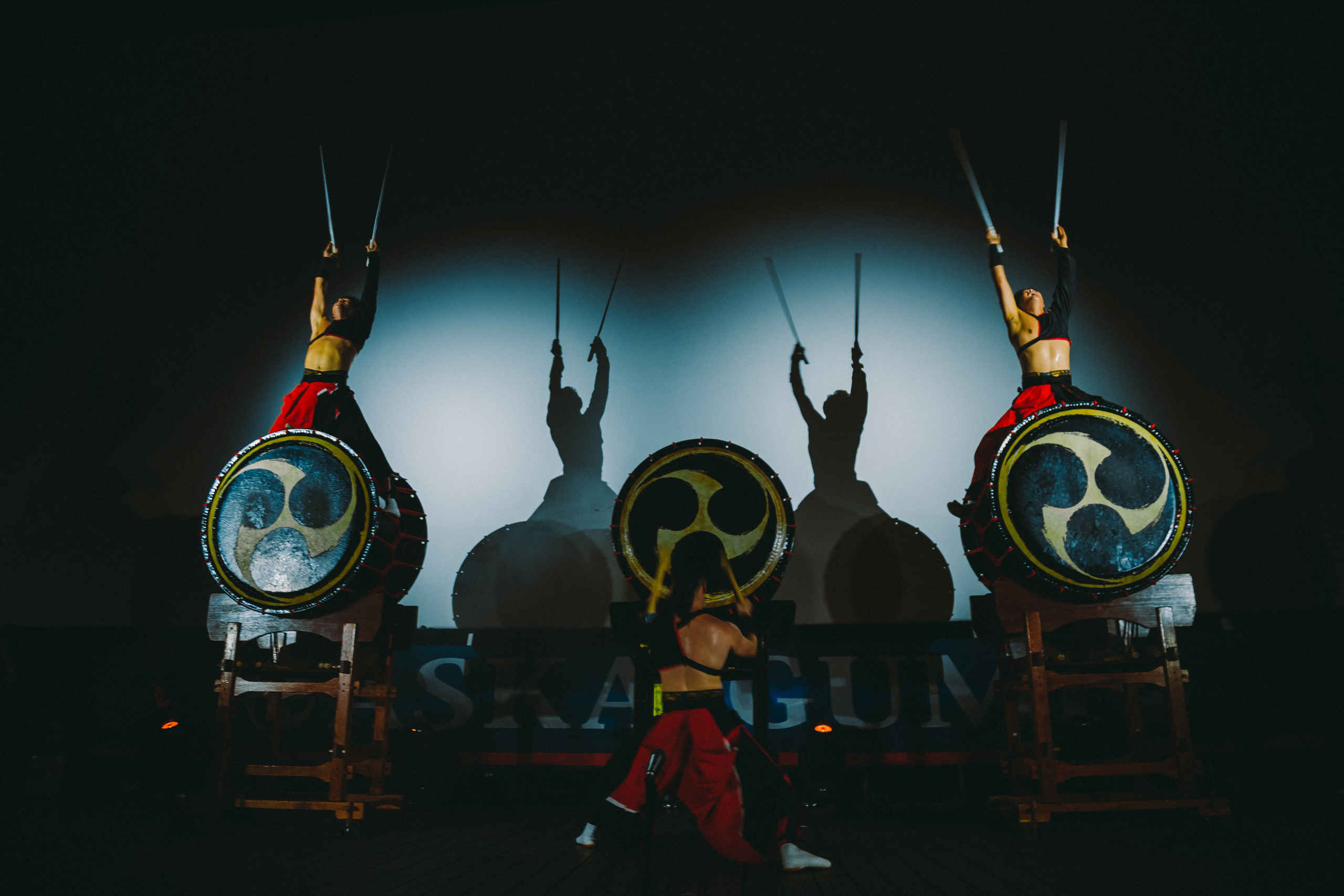 Шоу японских барабанщиков Aska Gumi в Москве. Фотограф Сонкина Татьяна