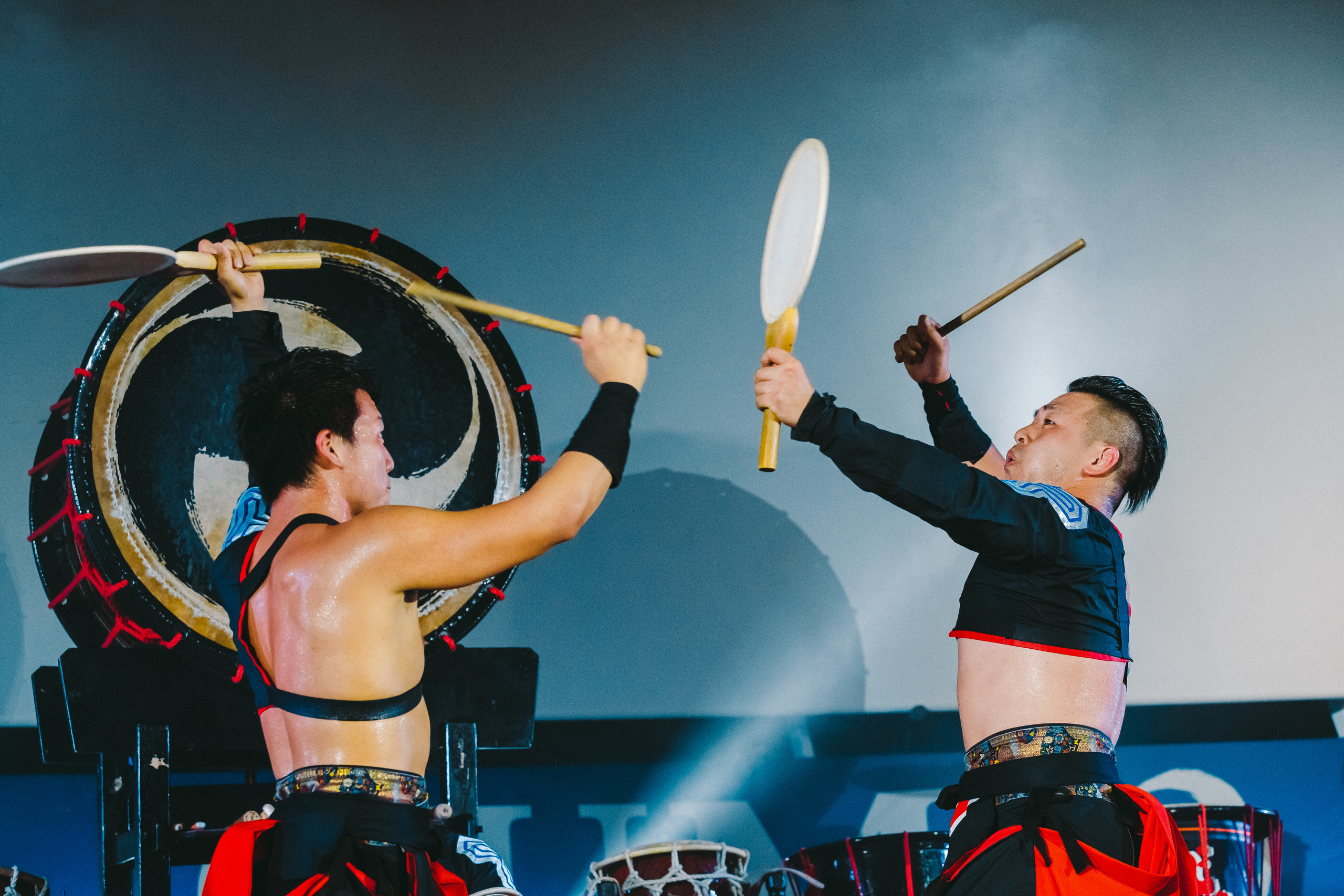 Шоу японских барабанщиков Aska Gumi в Москве. Фотограф Сонкина Татьяна