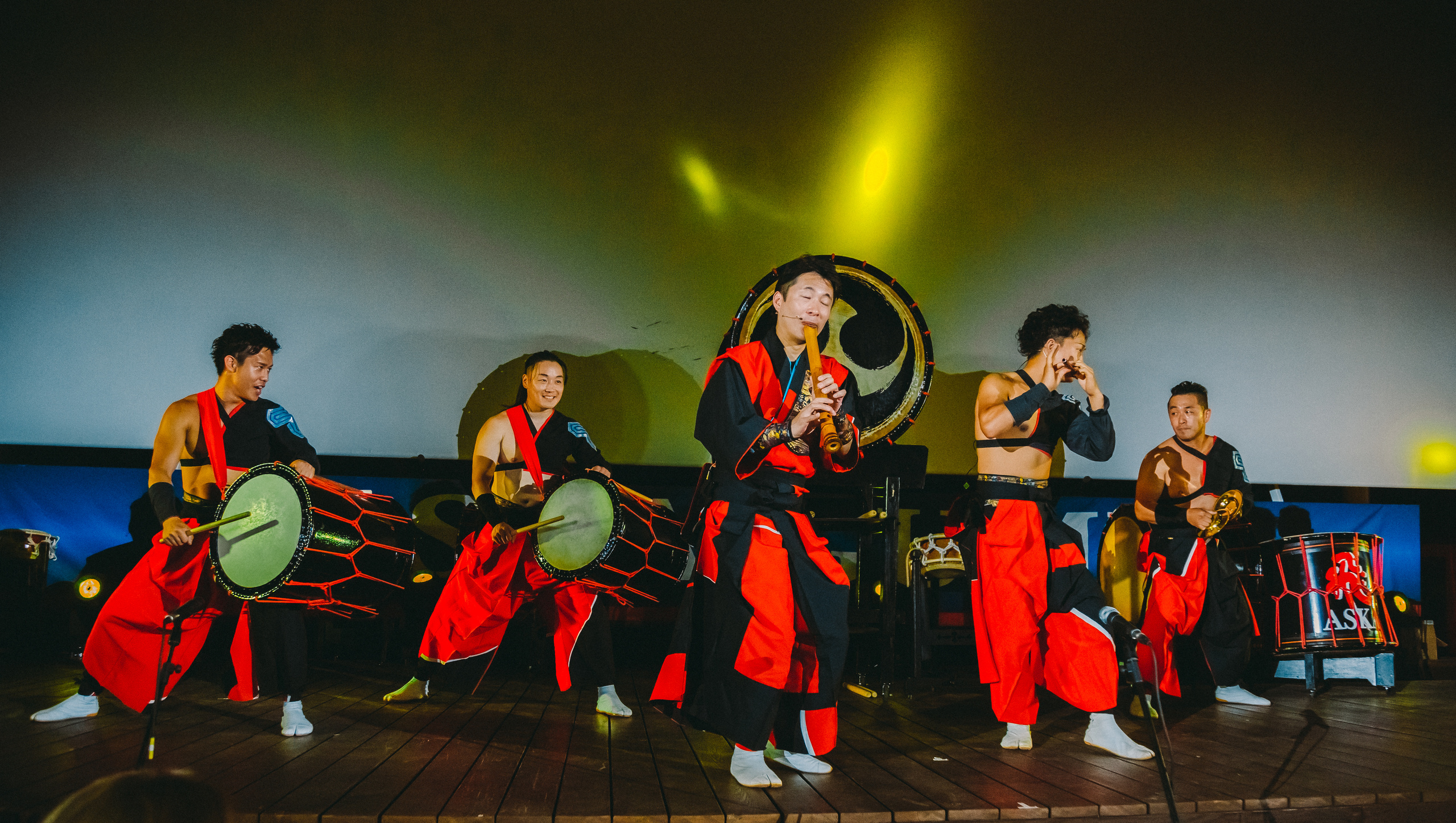 Шоу японских барабанщиков Aska Gumi в Москве. Фотограф Сонкина Татьяна