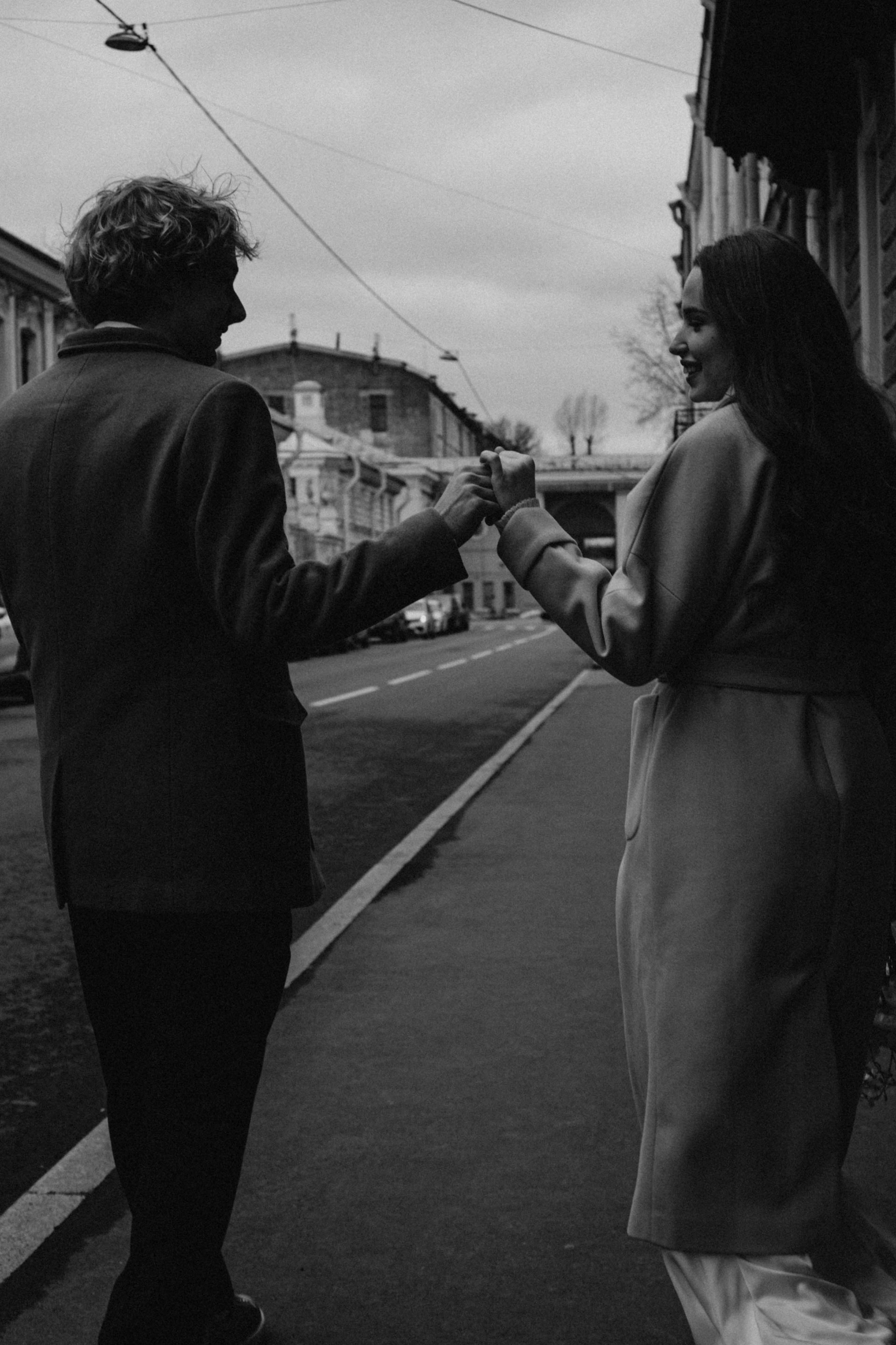 СВАДЕБНАЯ ПРОГУЛКА ПО ПЕТРОГРАДКЕ ВЕСНОЙ (ФОТОСЕССИИЯ ПАРЫ СВАДЕБНАЯ). Профессиональный фотограф, Санкт-Петербург — Виктория Богомолова