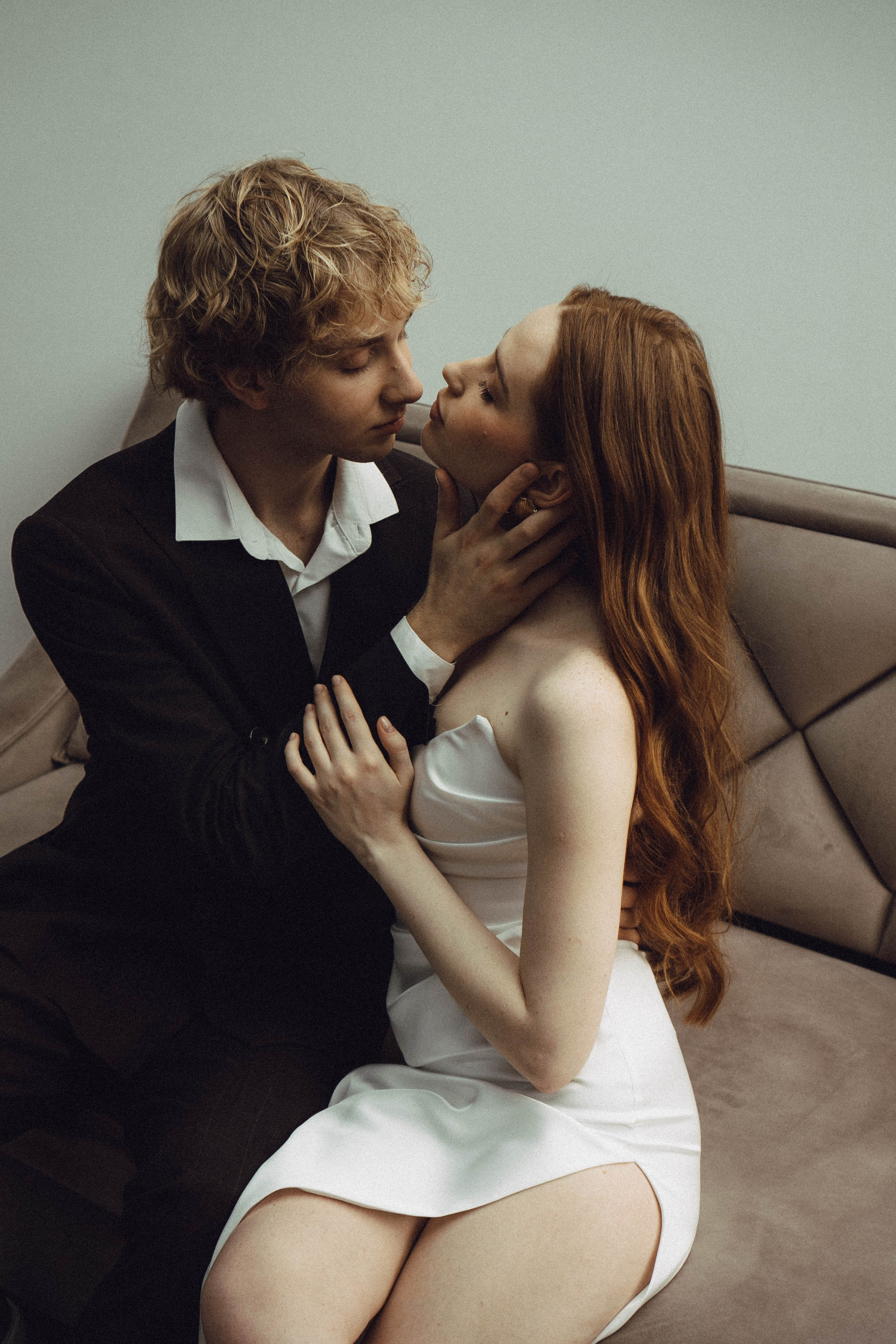 СВАДЕБНАЯ СЬЕМКА В ОТЕЛЕ. СБОРЫ ЖЕНИХА И НЕВЕСТЫ И ТАКЖЕ ТОР И ПОДГОТОВКА К ПРОГУЛКЕ. Профессиональный фотограф, Санкт-Петербург — Виктория Богомолова