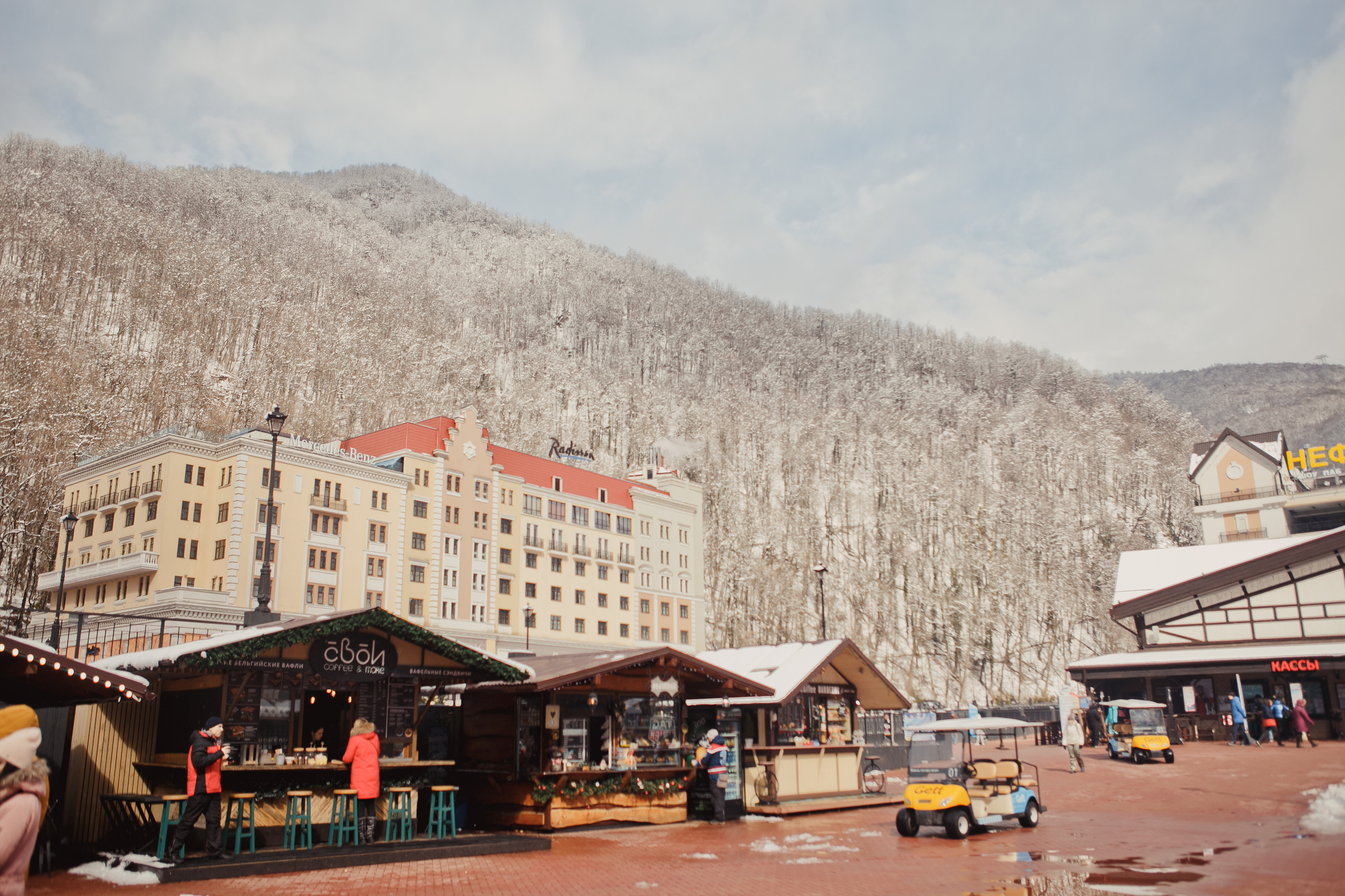 Love Story на Роза Пик. Сочи, Россия. Свадебный и семейный фотограф Ольга Сморжанюк