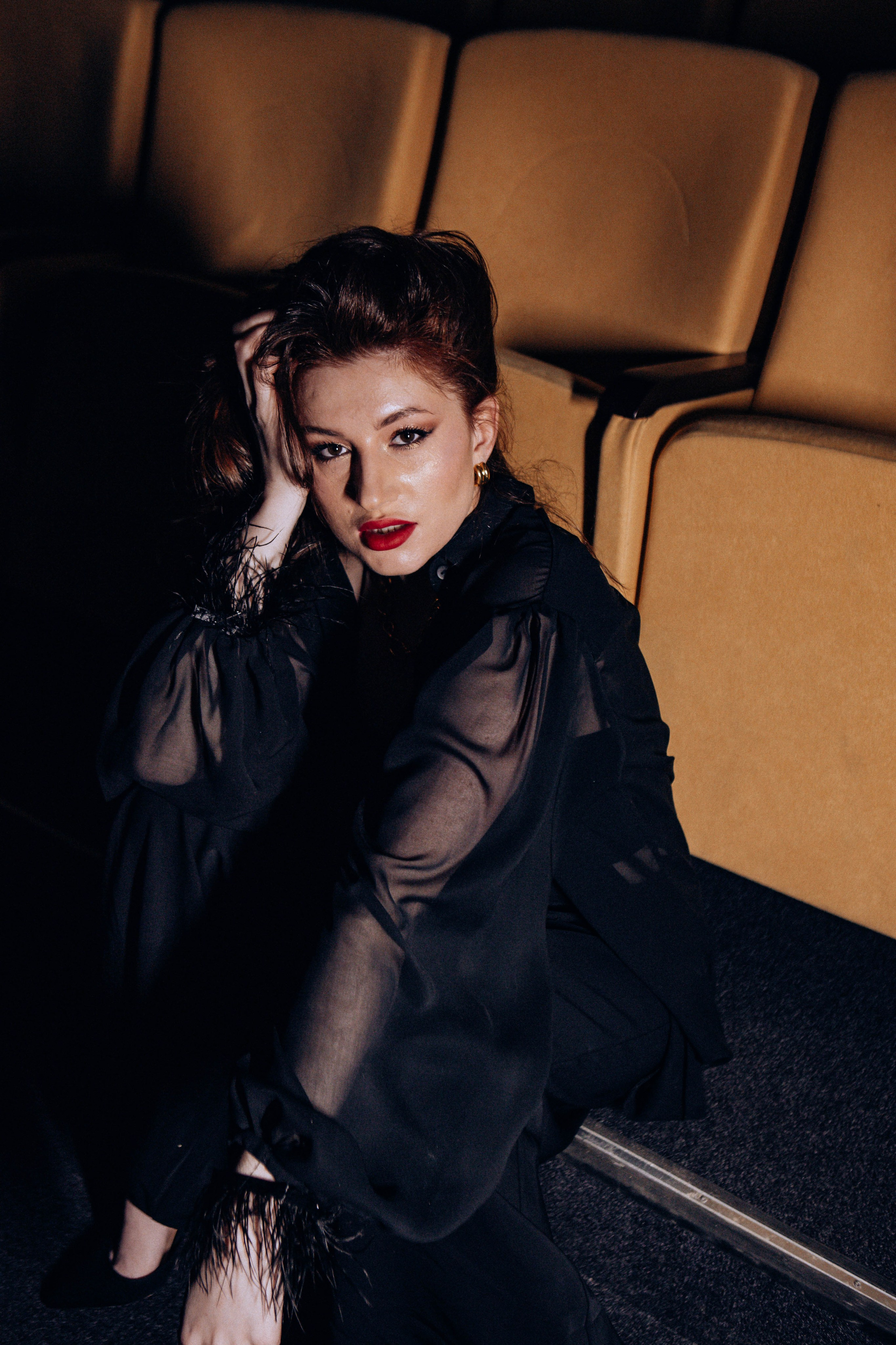 Катя. Контакты