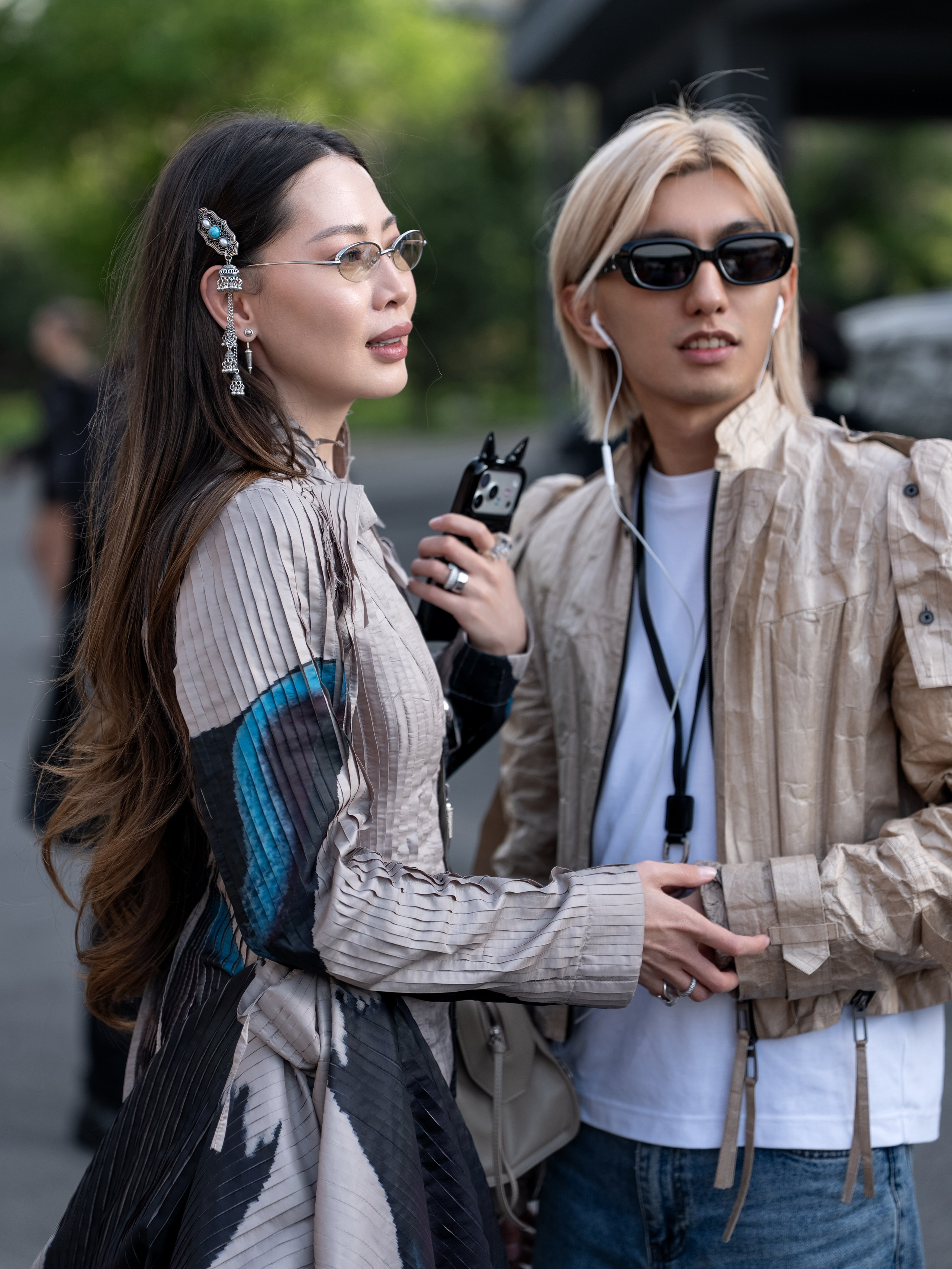 Visa Fashion Week Almaty Pre-Fall 2026 April StreetStyle Day 1. Сайт Алматинского НЮ АРТ, будуар и фэшн фотографа Дениса Карпенко