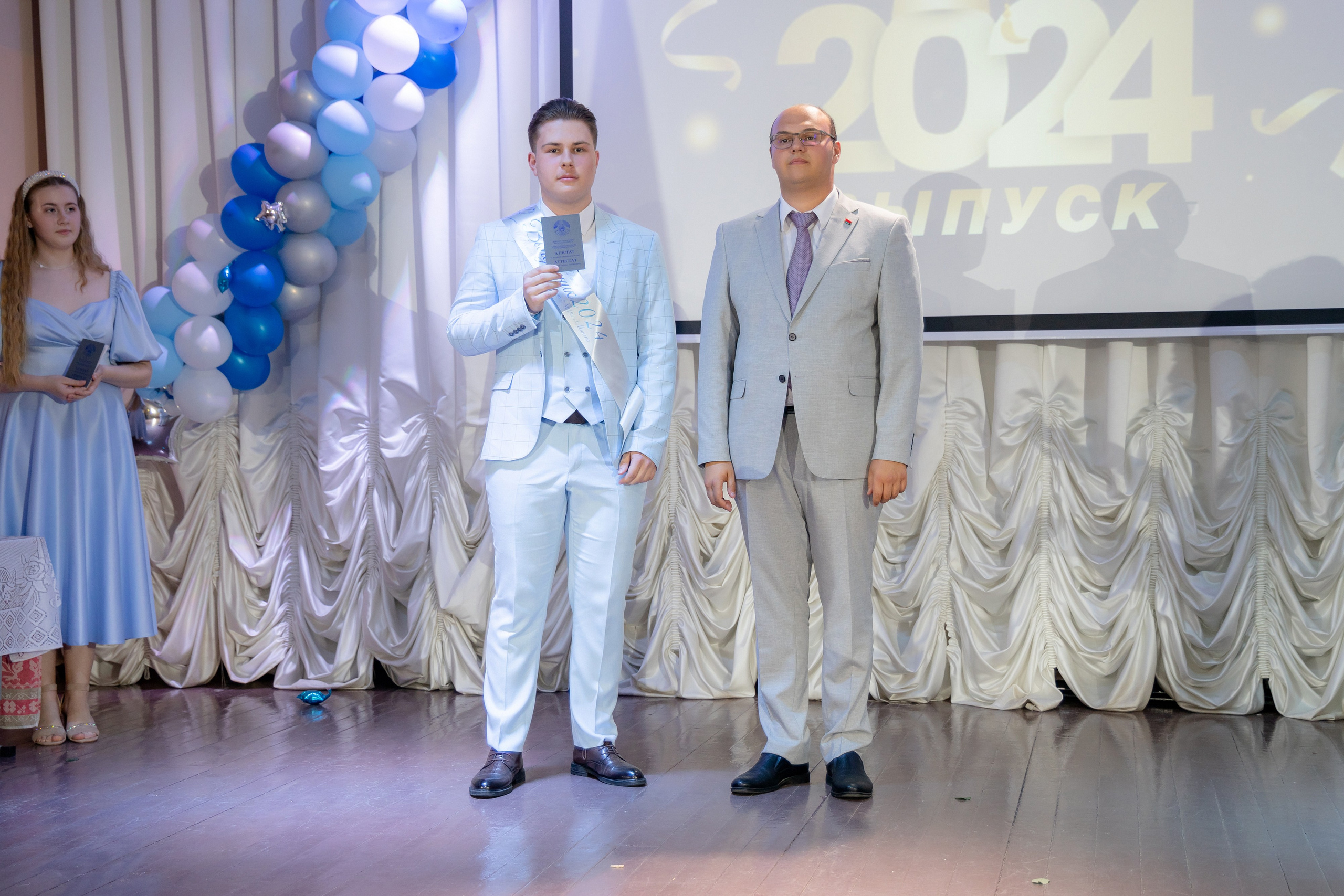 Школьный выпускной 2024 год в Соколе (Минск). Свадебный фотограф в Минске/Беларуси Сергей Спиридонов