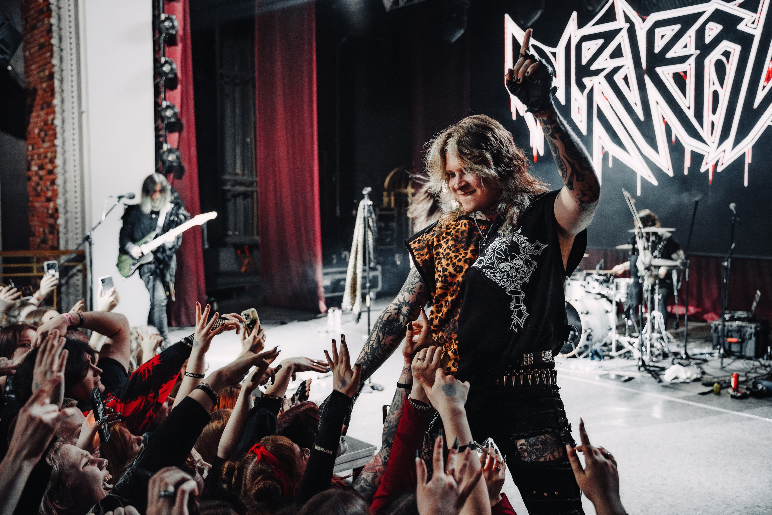 Фотосъемка концерта Neverlove. Свадебный и репортажный фотограф в Воронеже Роман Янко