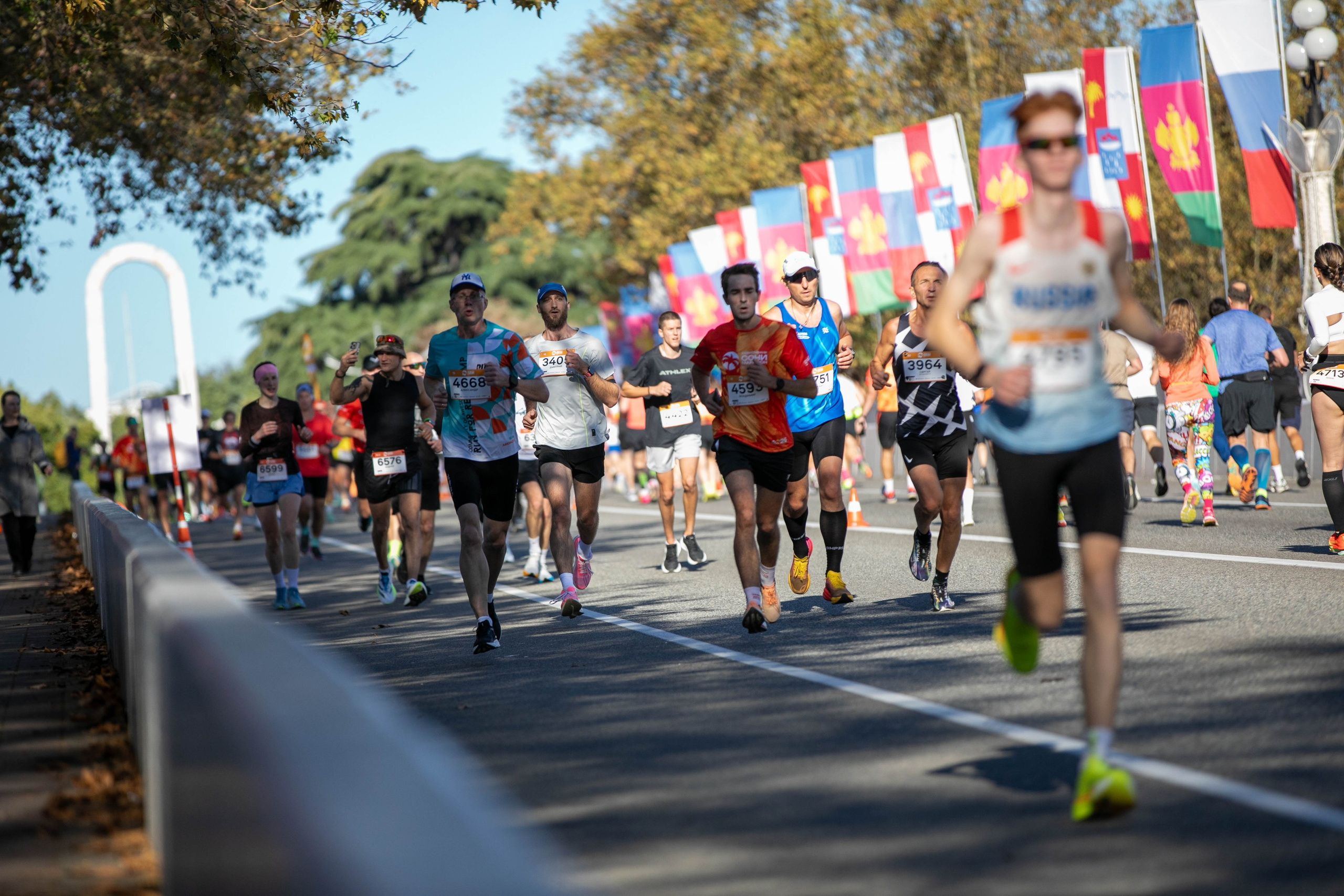 Сочи Марафон по бегу — 2025.11.03. Фотограф из Сочи Регина Труфанова