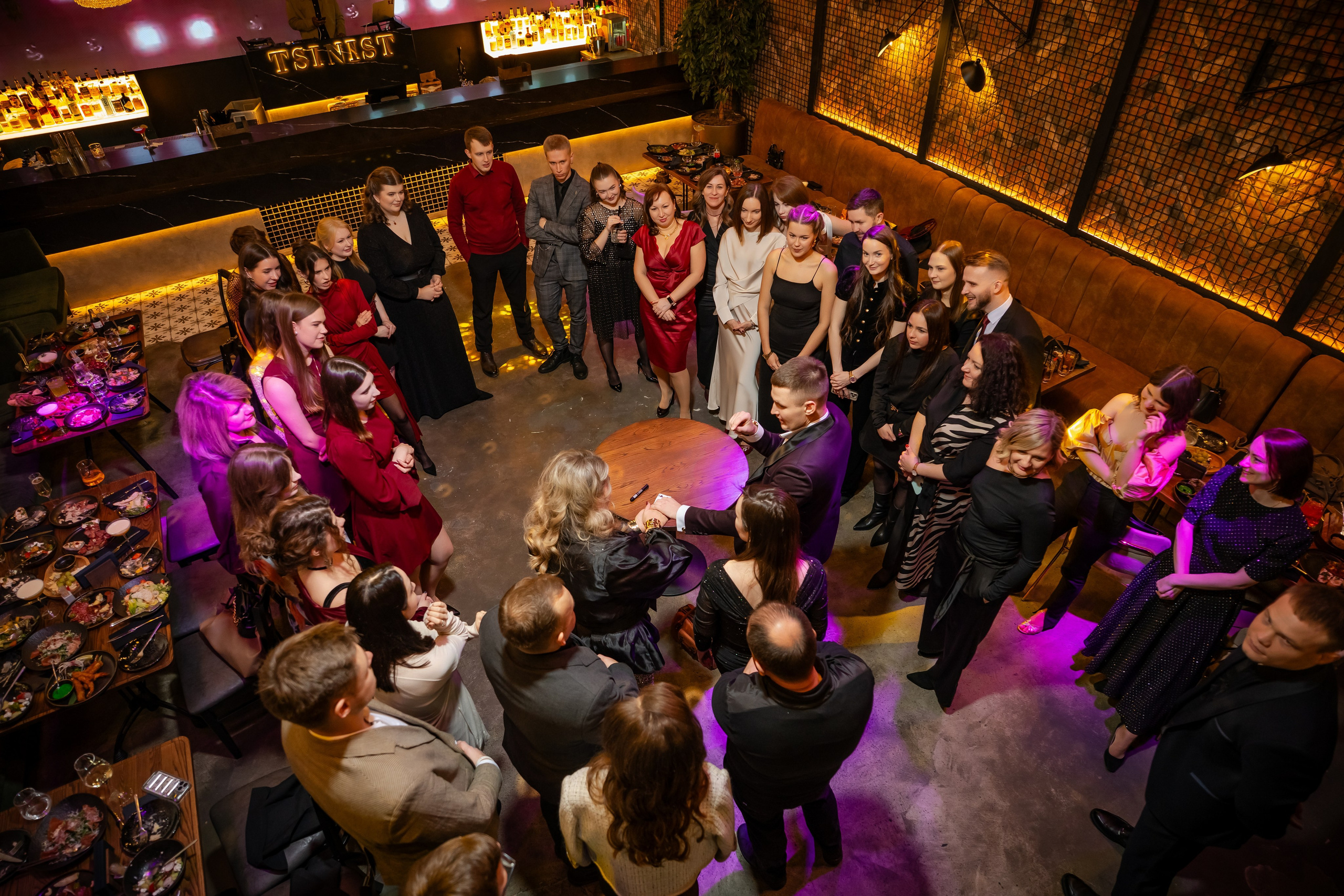 Корпоратив в ресторане Tsinist Декабрь 2025. Фотограф Александр Вишняков
