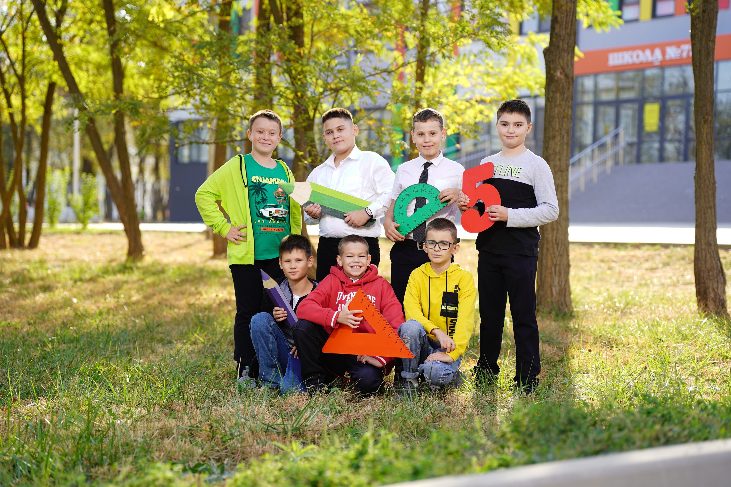 Фотосессии на улице. MEMENTO.Выпускные альбомы, школьные, юбилейные и другие книги. Ростов-на-Дону